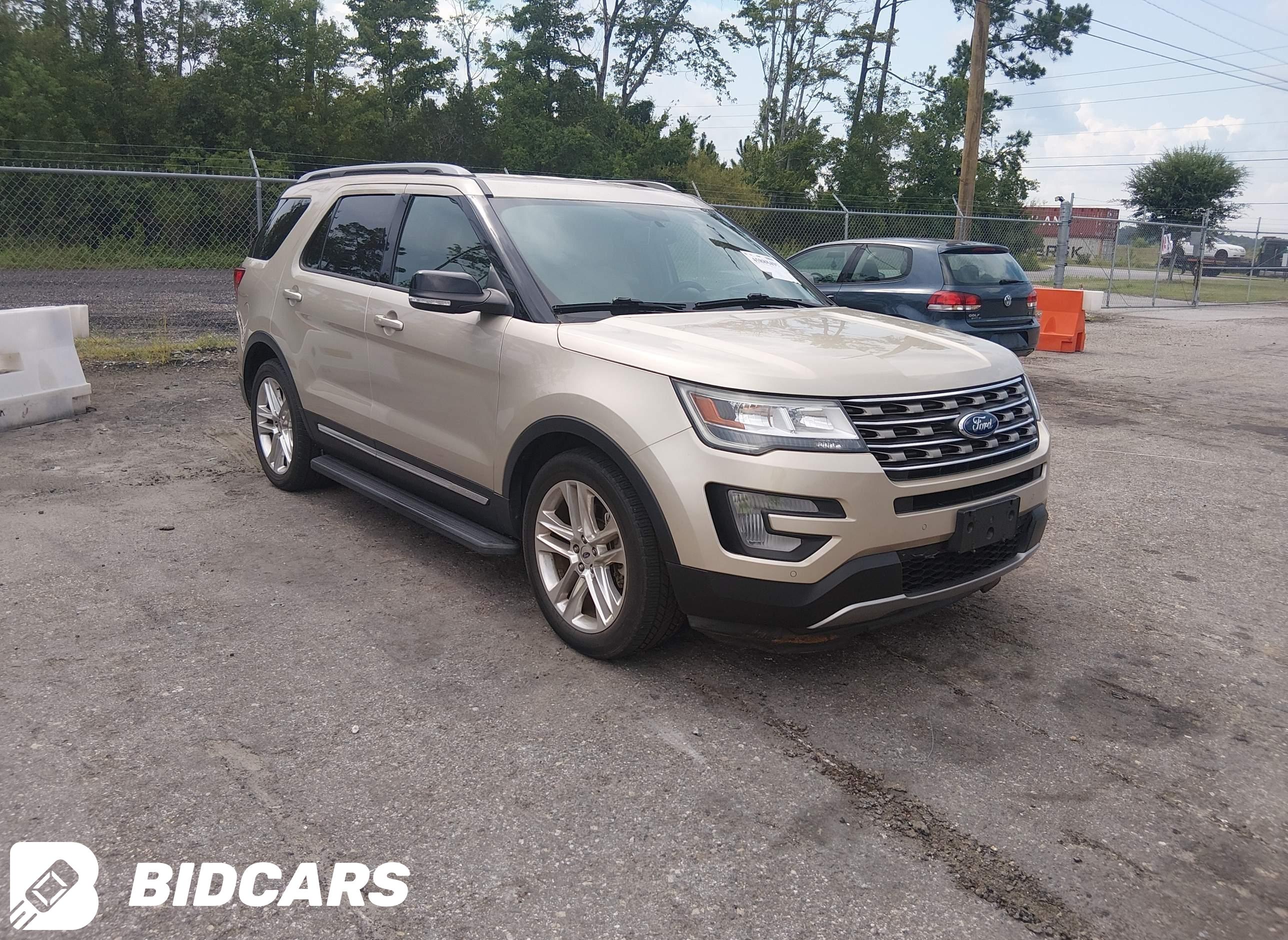 2017 Ford Explorer, Xlt
