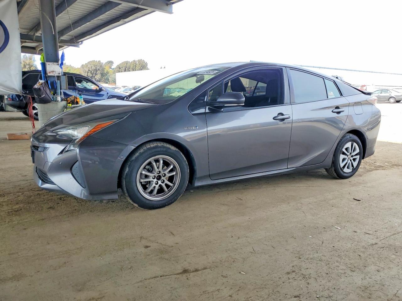 2018 Toyota Prius, Two