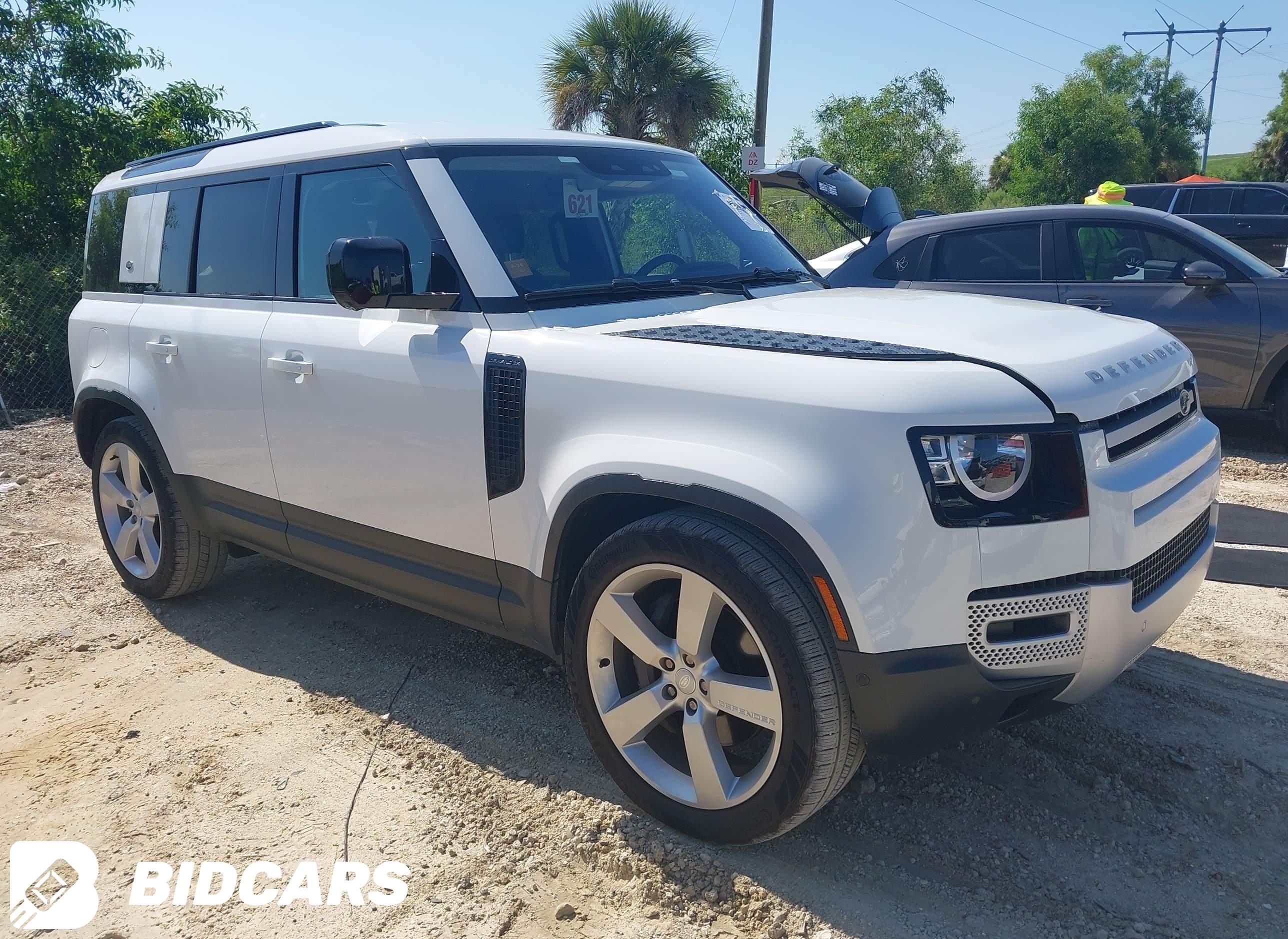 2022 Land Rover Defender, 110 S