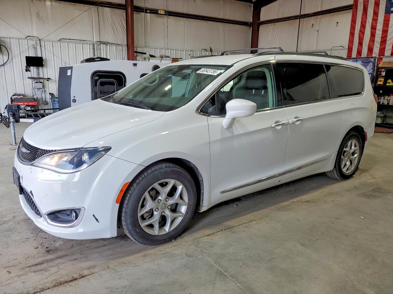2017 Chrysler Pacifica, Touri...