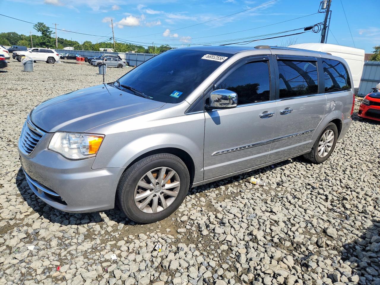 2016 Chrysler Town and Countr...