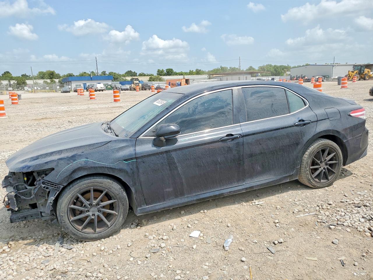 2019 Toyota Camry, LE