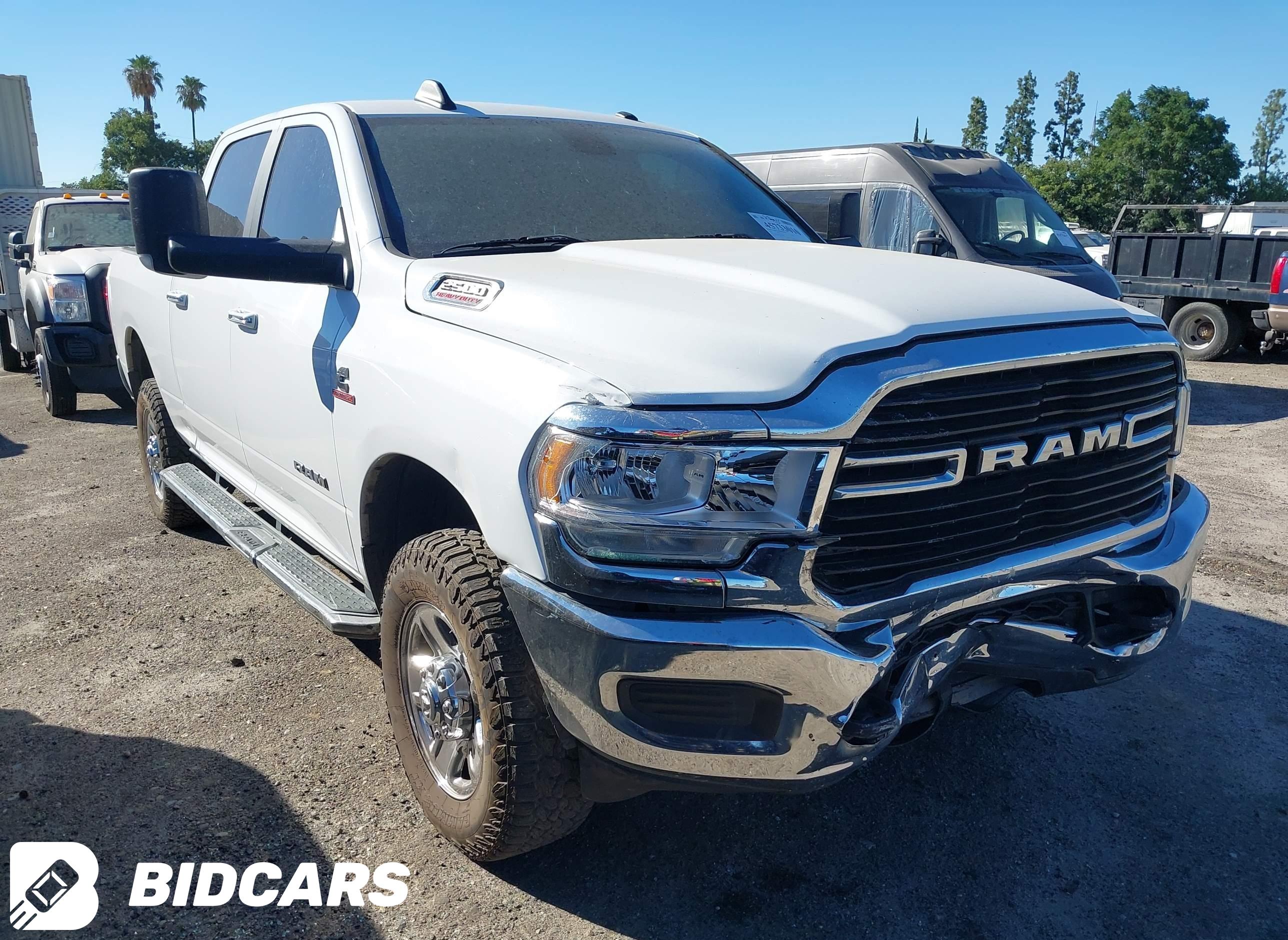 2019 RAM 2500, Big Horn  4X4...