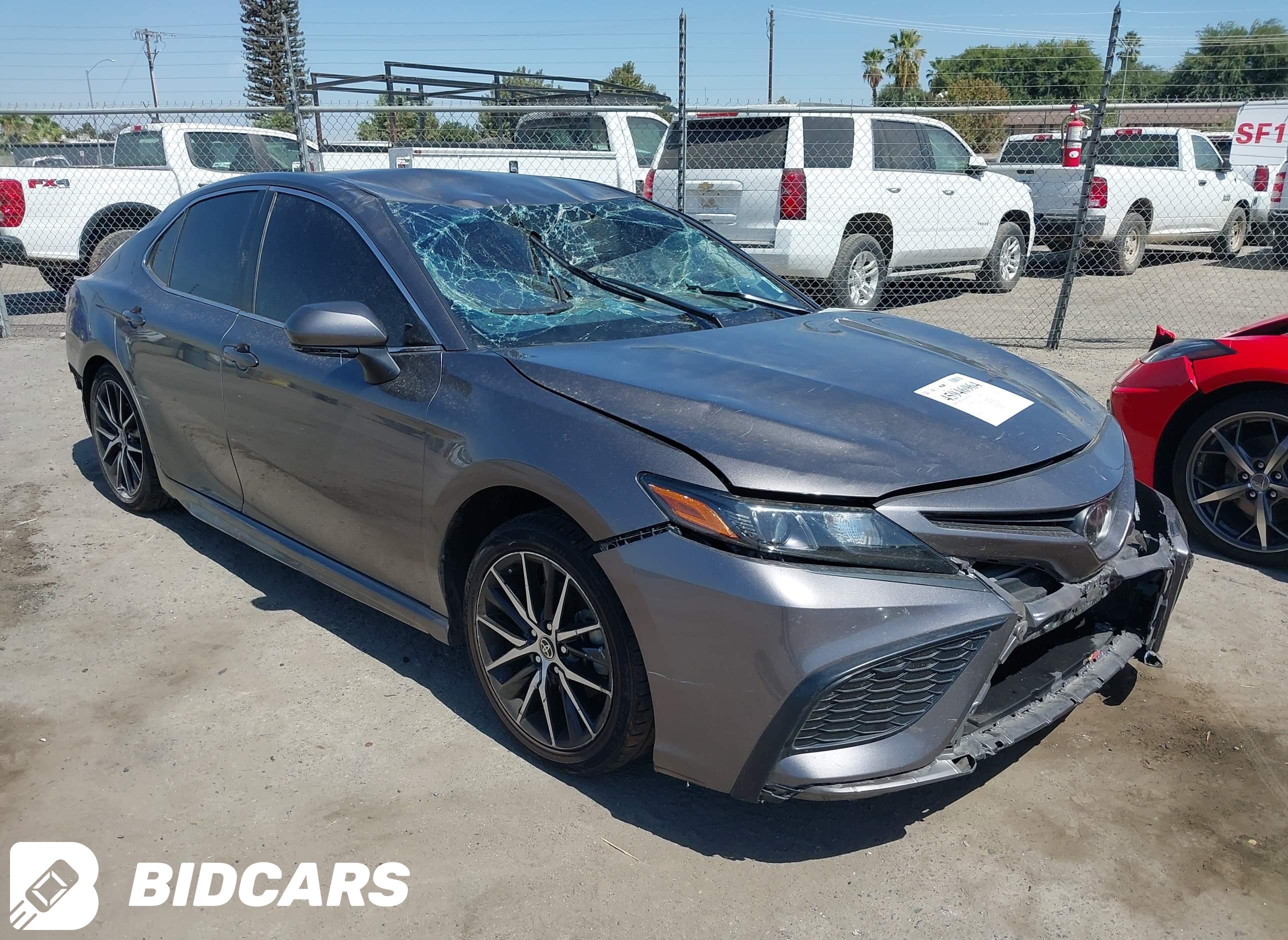 2023 Toyota Camry, SE