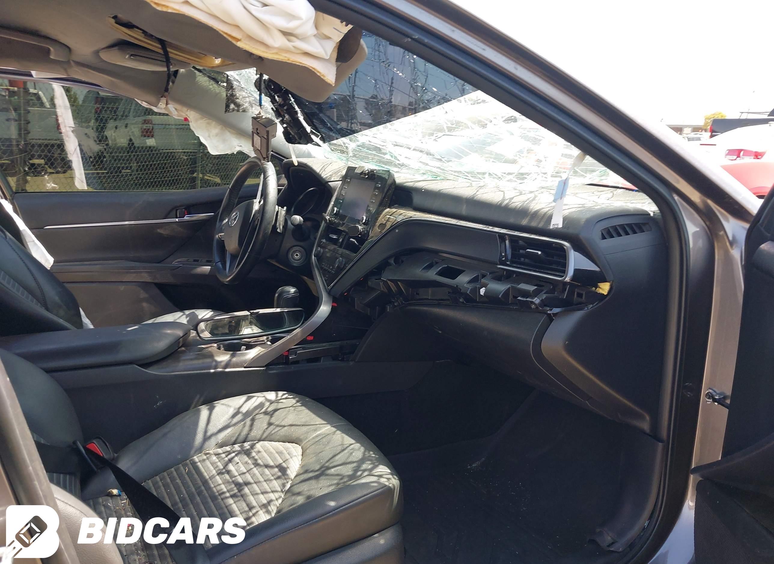 2023 Toyota Camry, SE