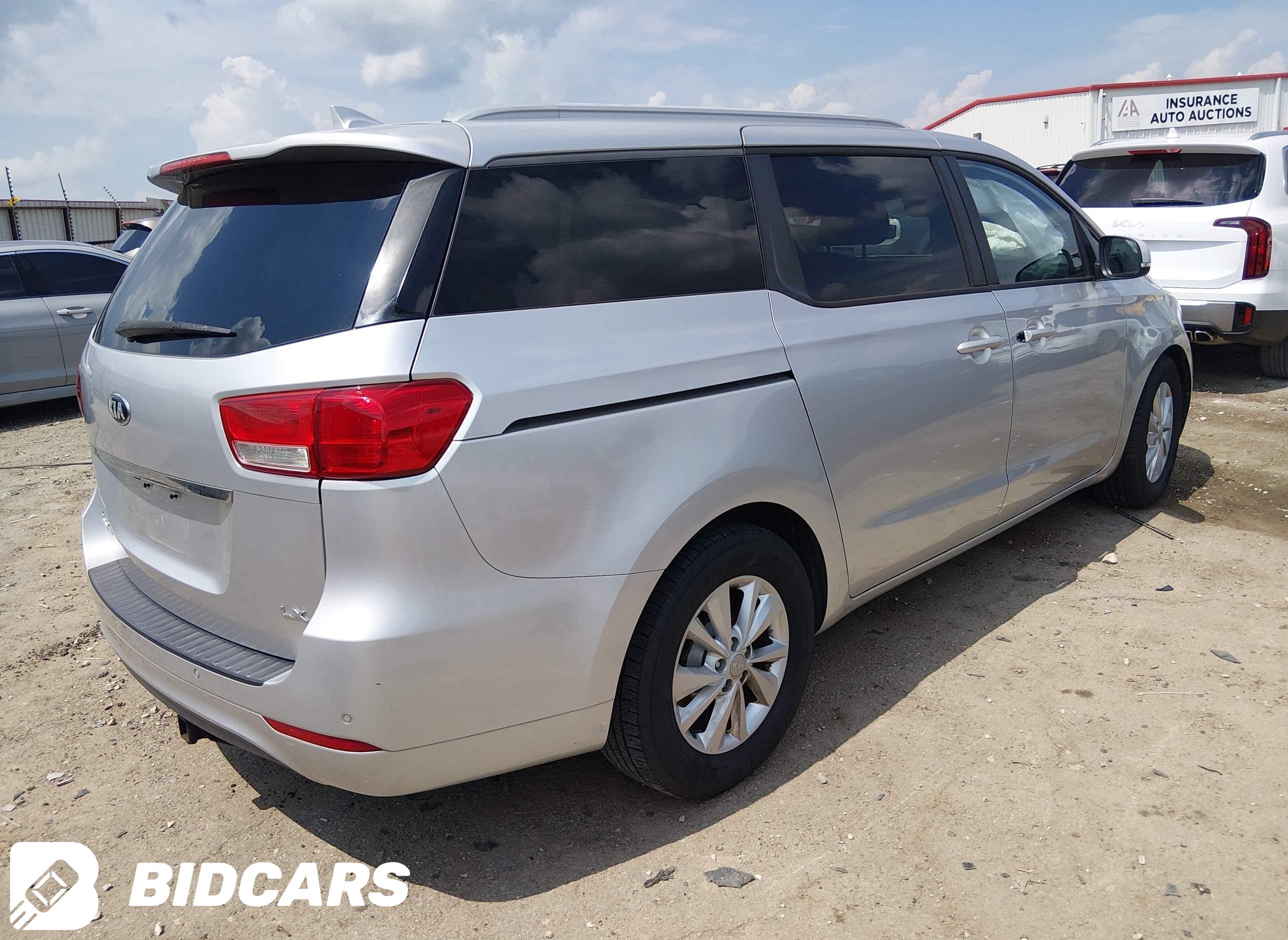 2016 KIA Sedona, LX