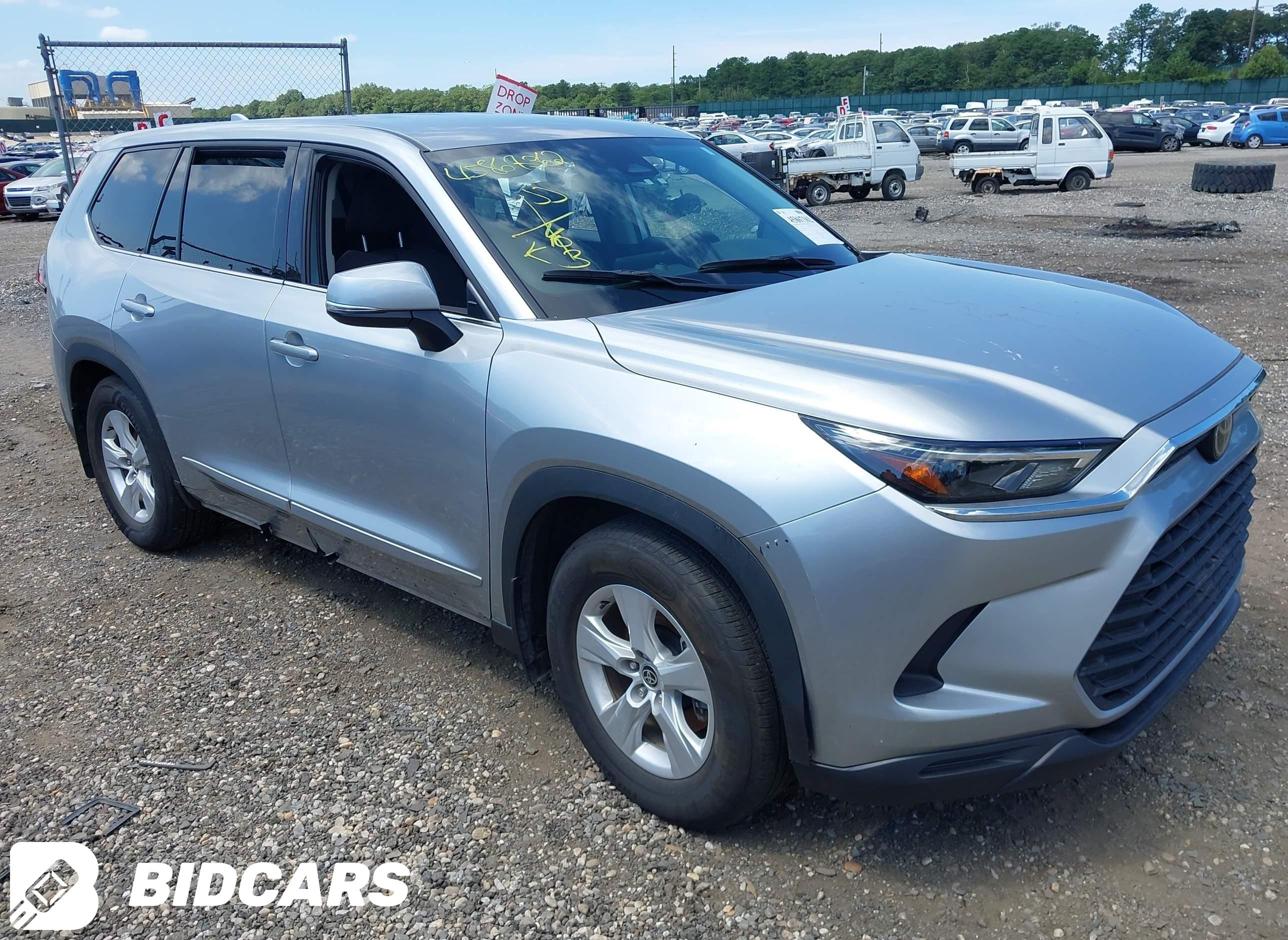 2025 Toyota Grand Highlander, LE