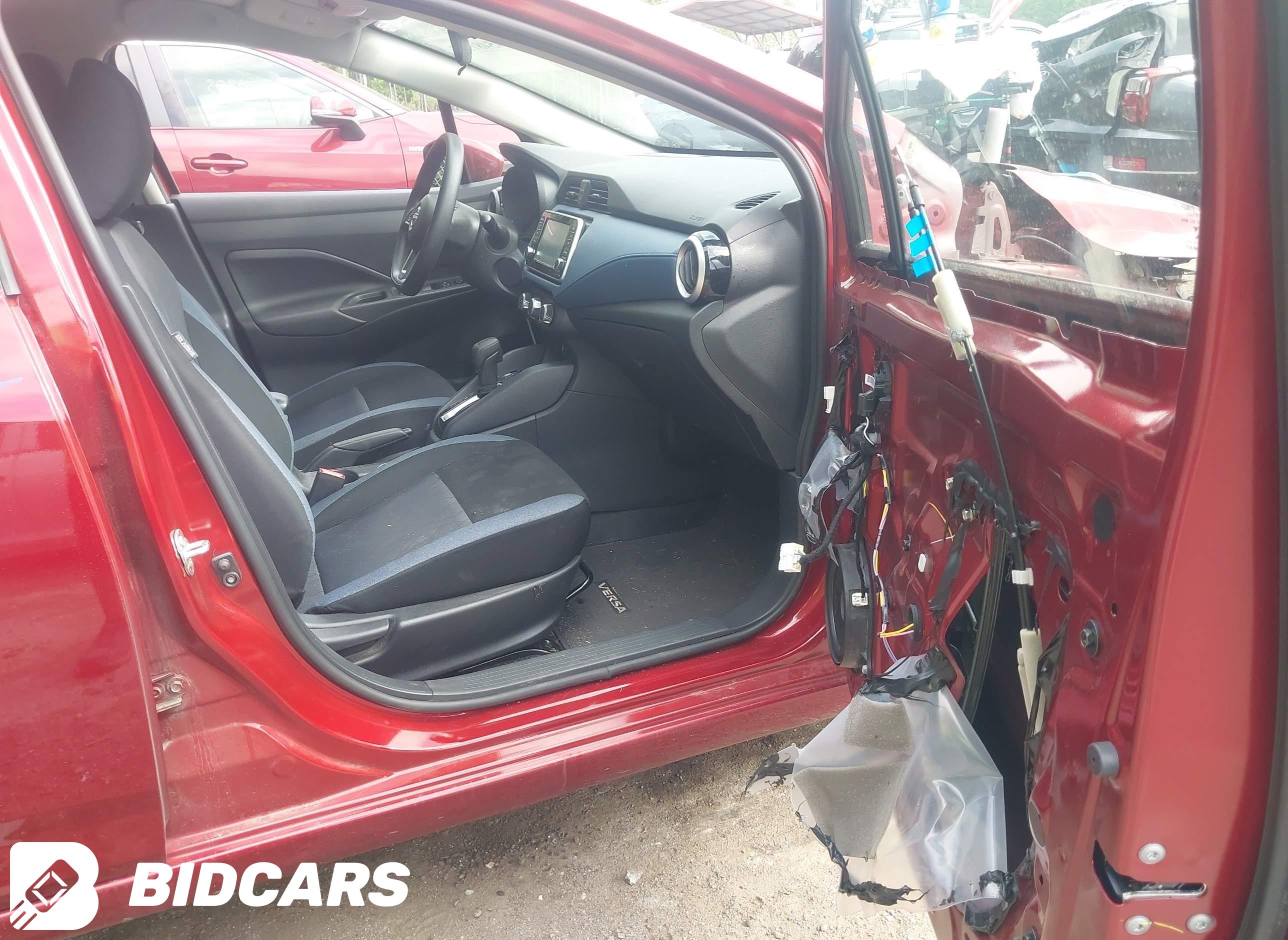 2025 Nissan Versa, 1.6 SV