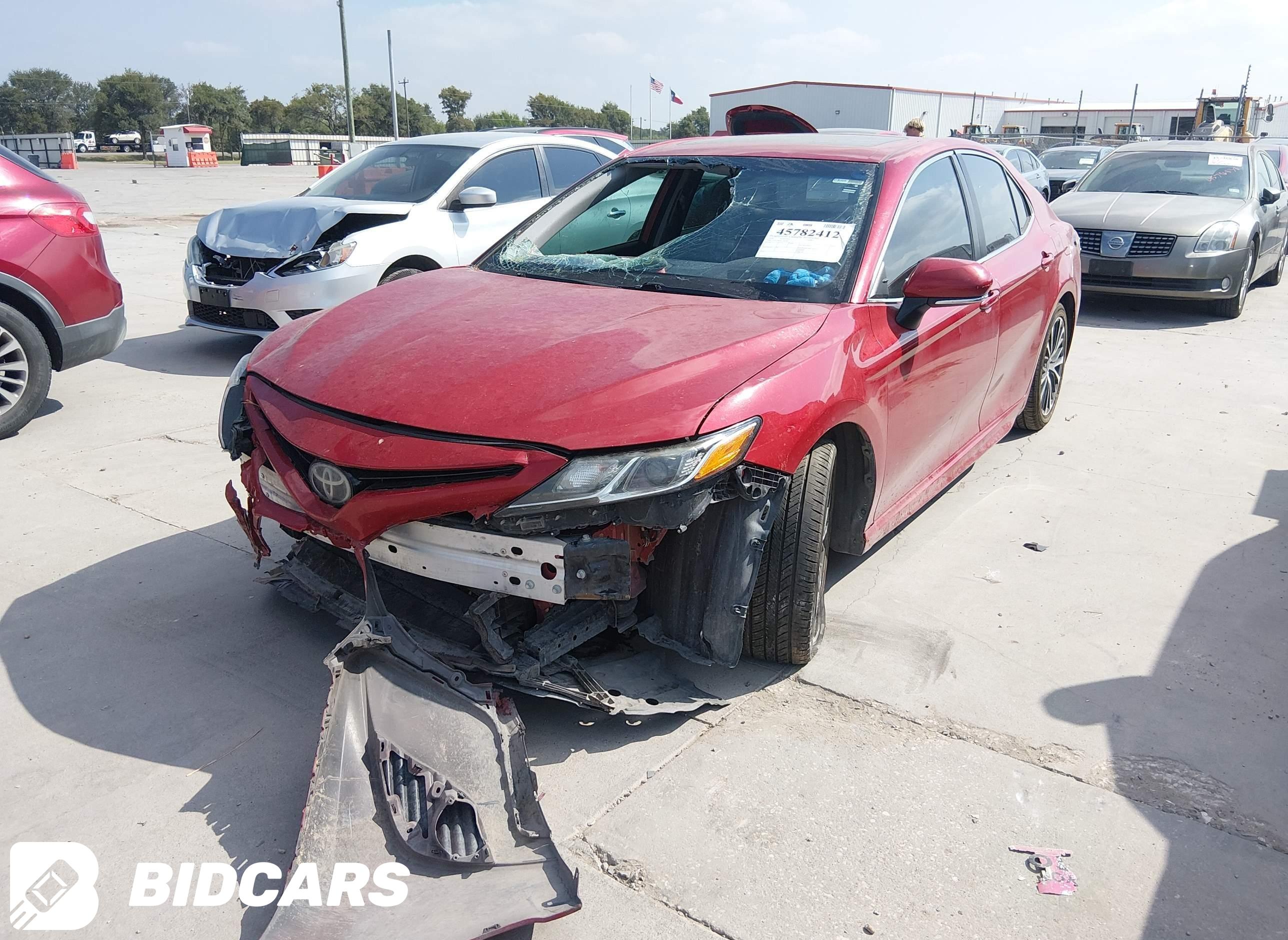 2020 Toyota Camry, Se Awd