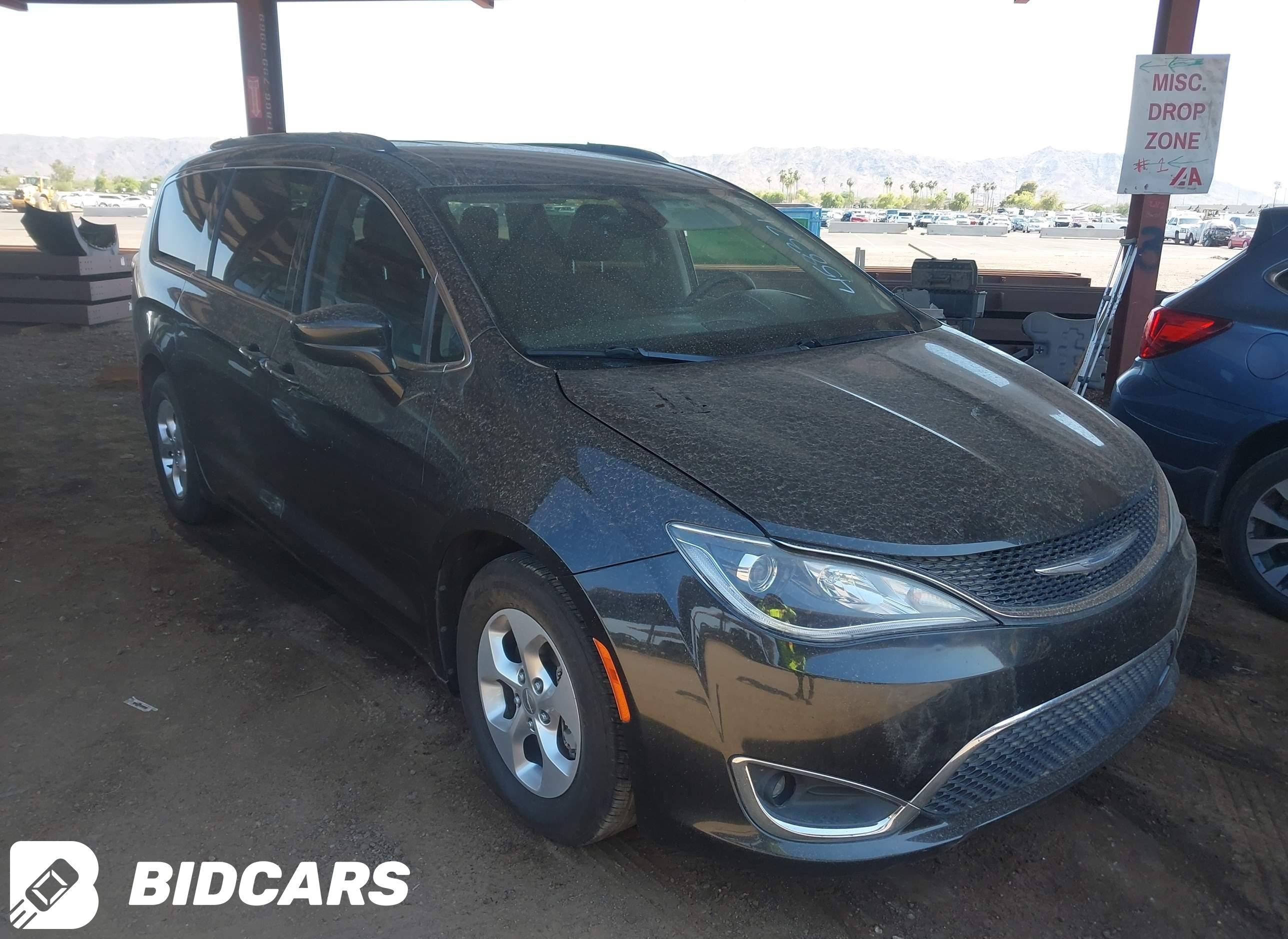 2017 Chrysler Pacifica, Touri...