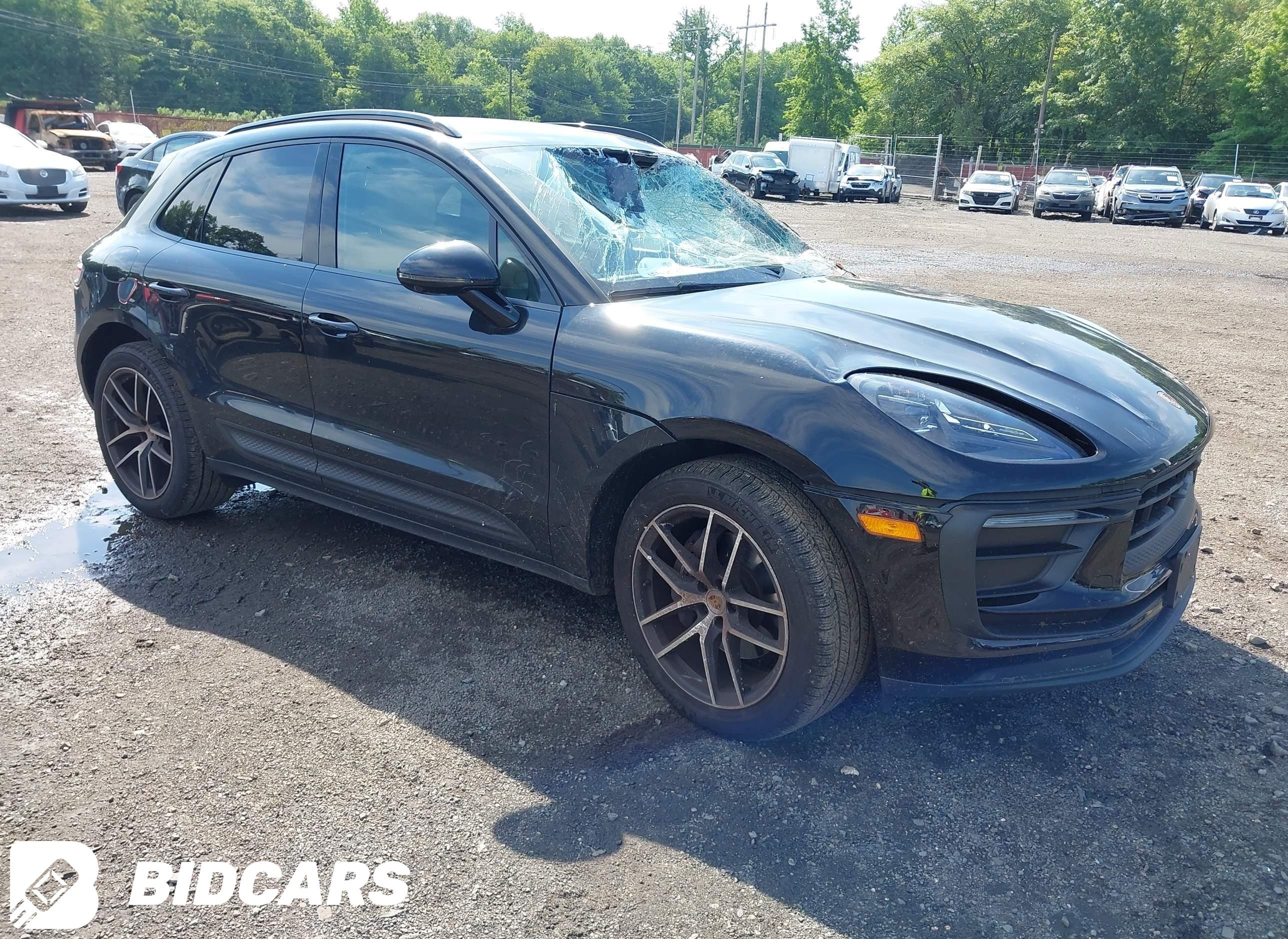 2025 Porsche Macan, T