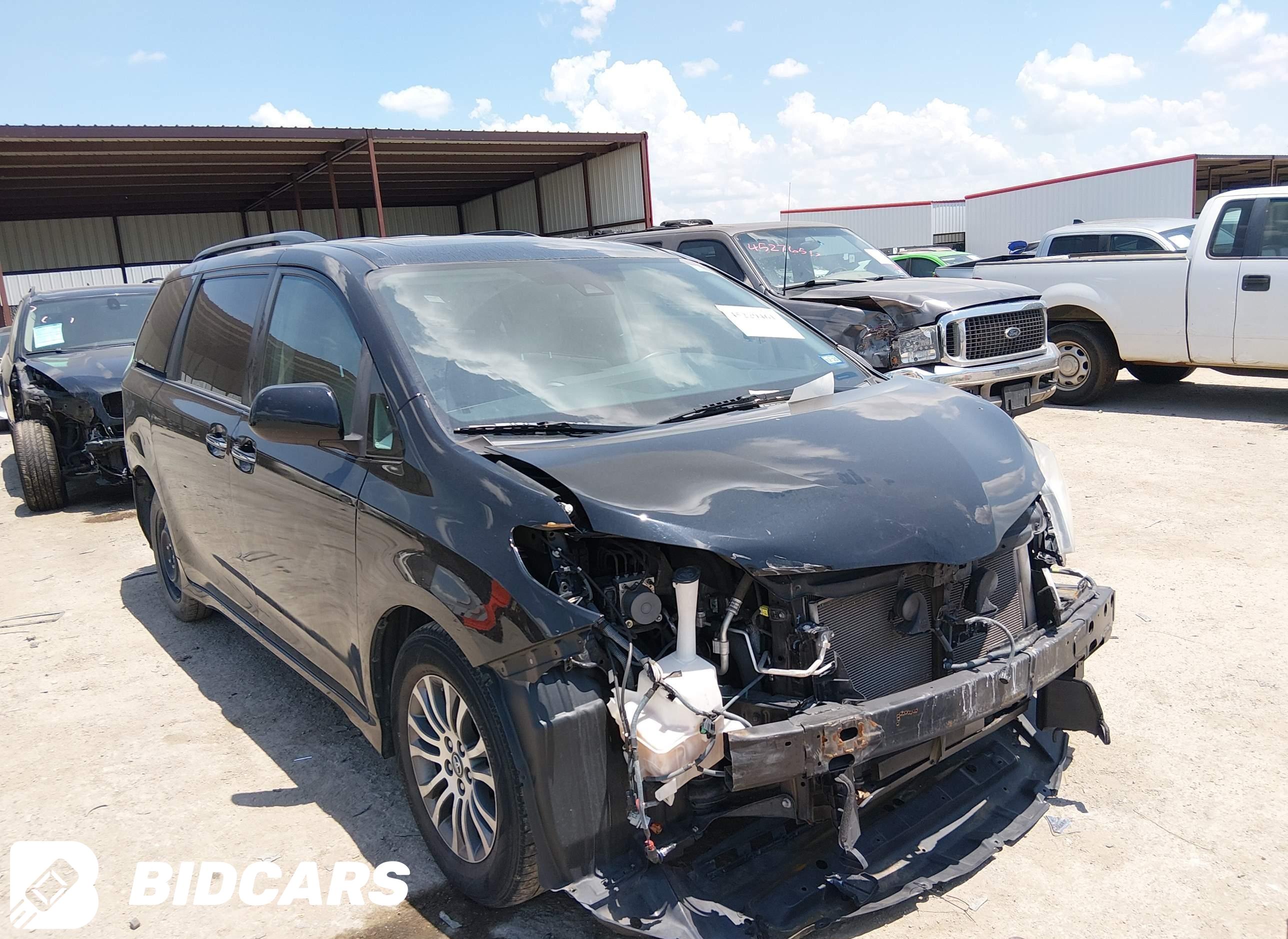 2020 Toyota Sienna, Xle