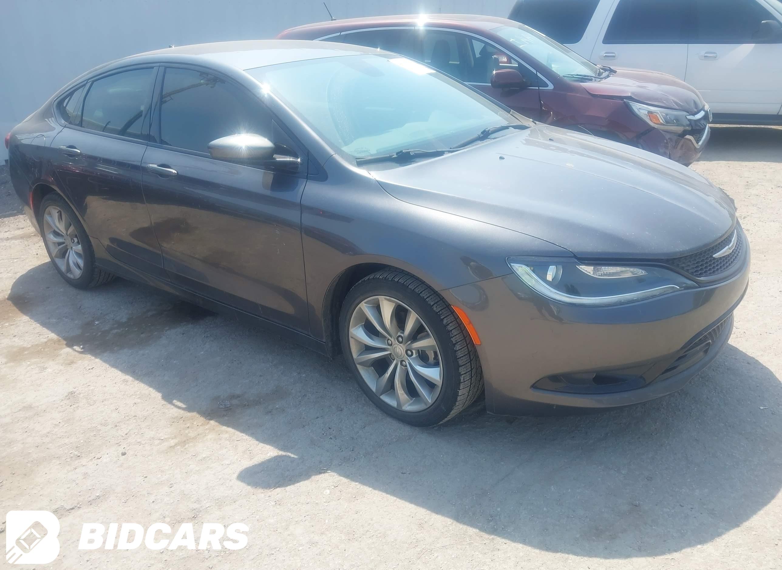 2016 Chrysler 200, S