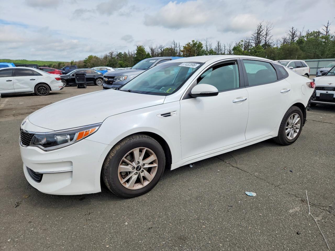 2018 KIA Optima, LX