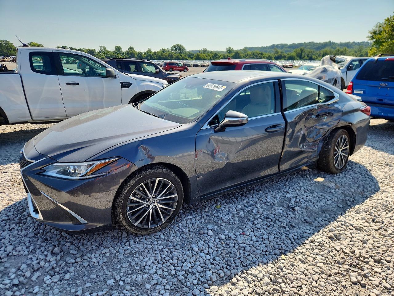 2024 Lexus ES, Base