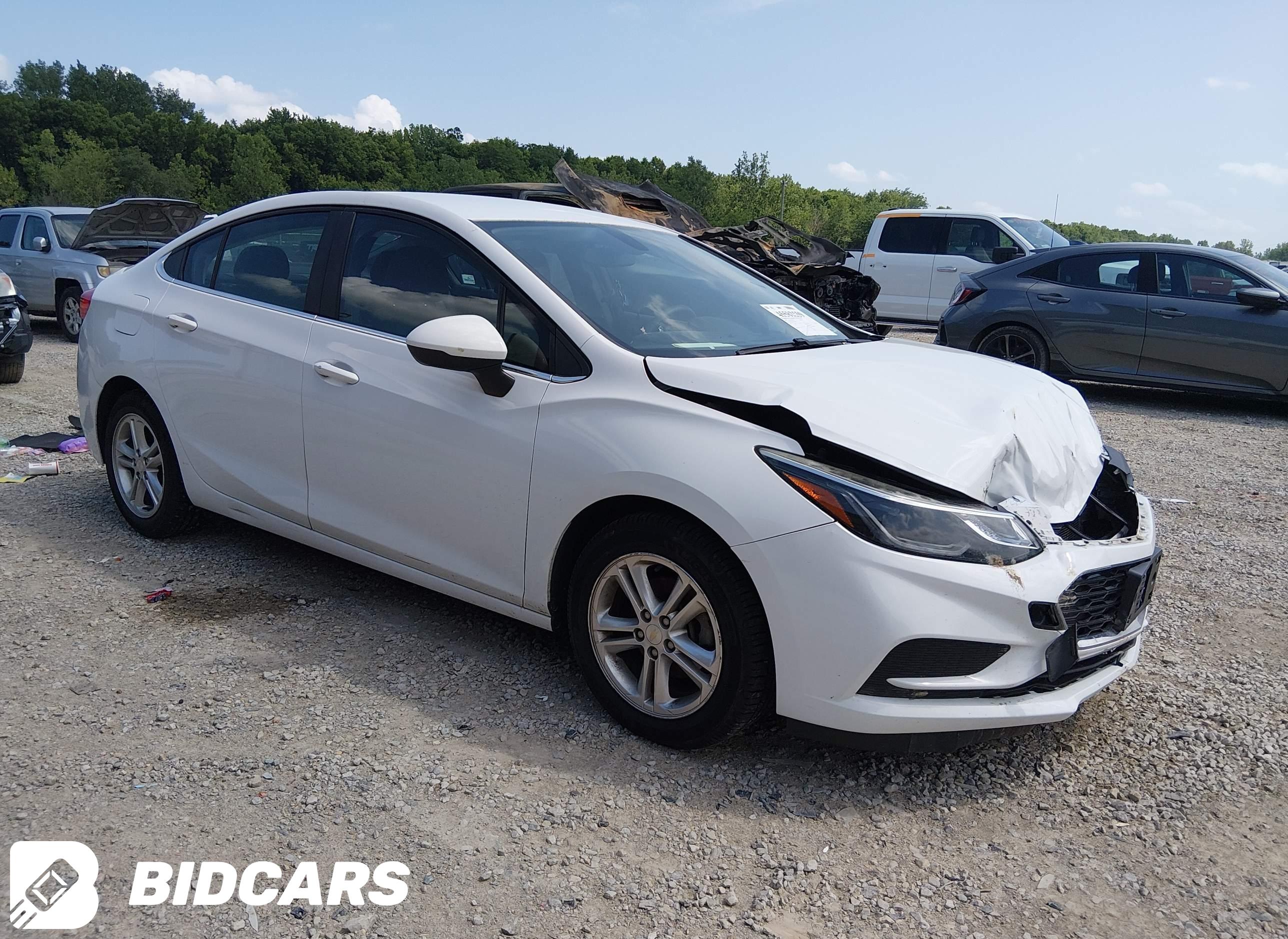 2017 Chevrolet Cruze, Lt Auto