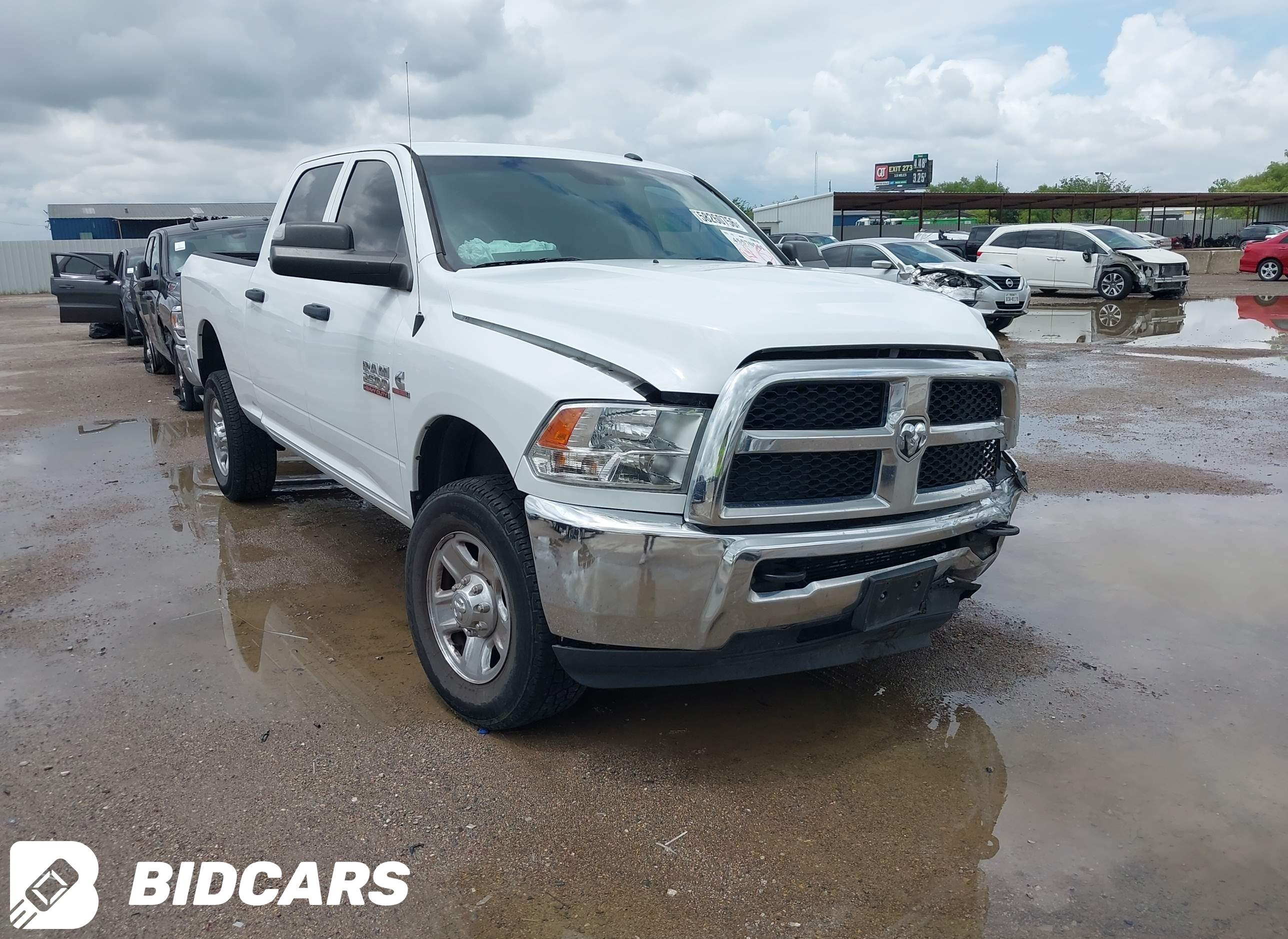 2018 RAM 2500, Tradesman  4X4...
