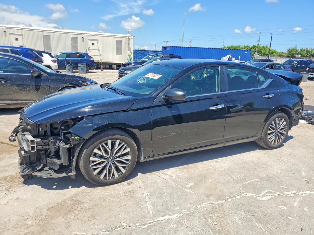 2025 Nissan Altima, SV
