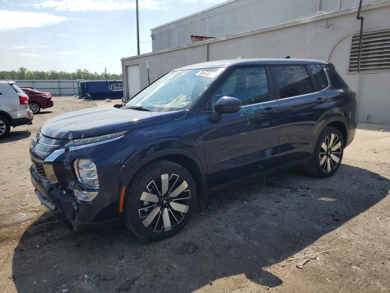 2026 Mitsubishi Outlander, SE
