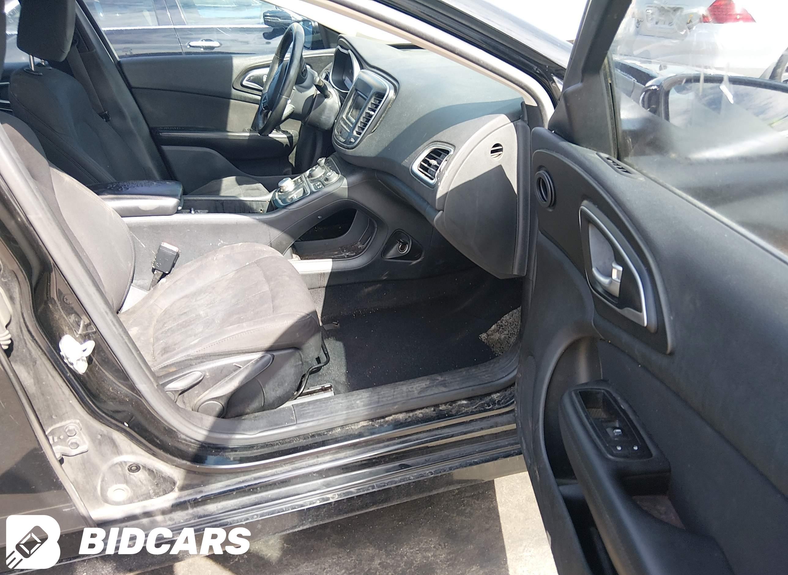 2015 Chrysler 200, Limited