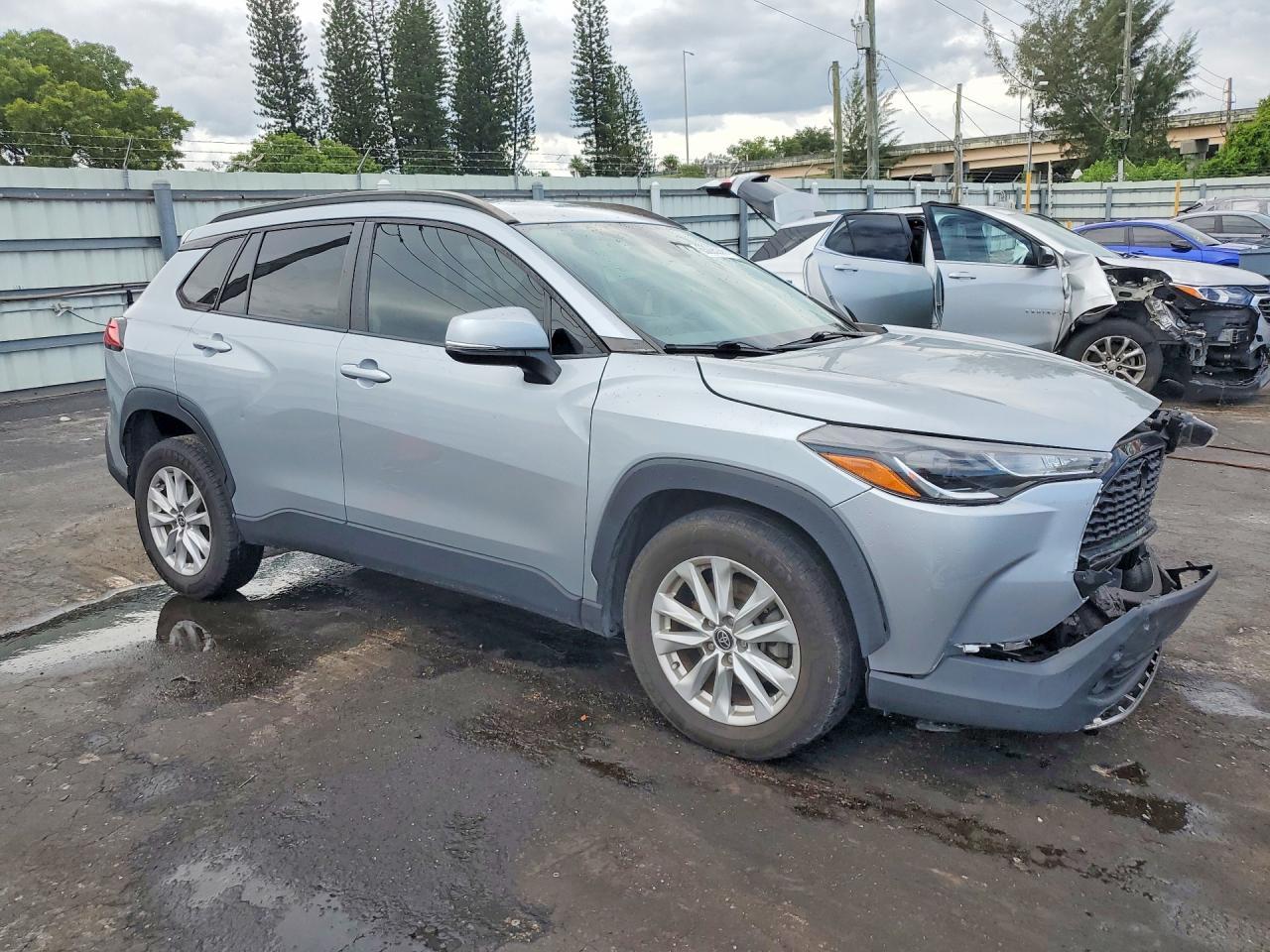 2022 Toyota Corolla, LE