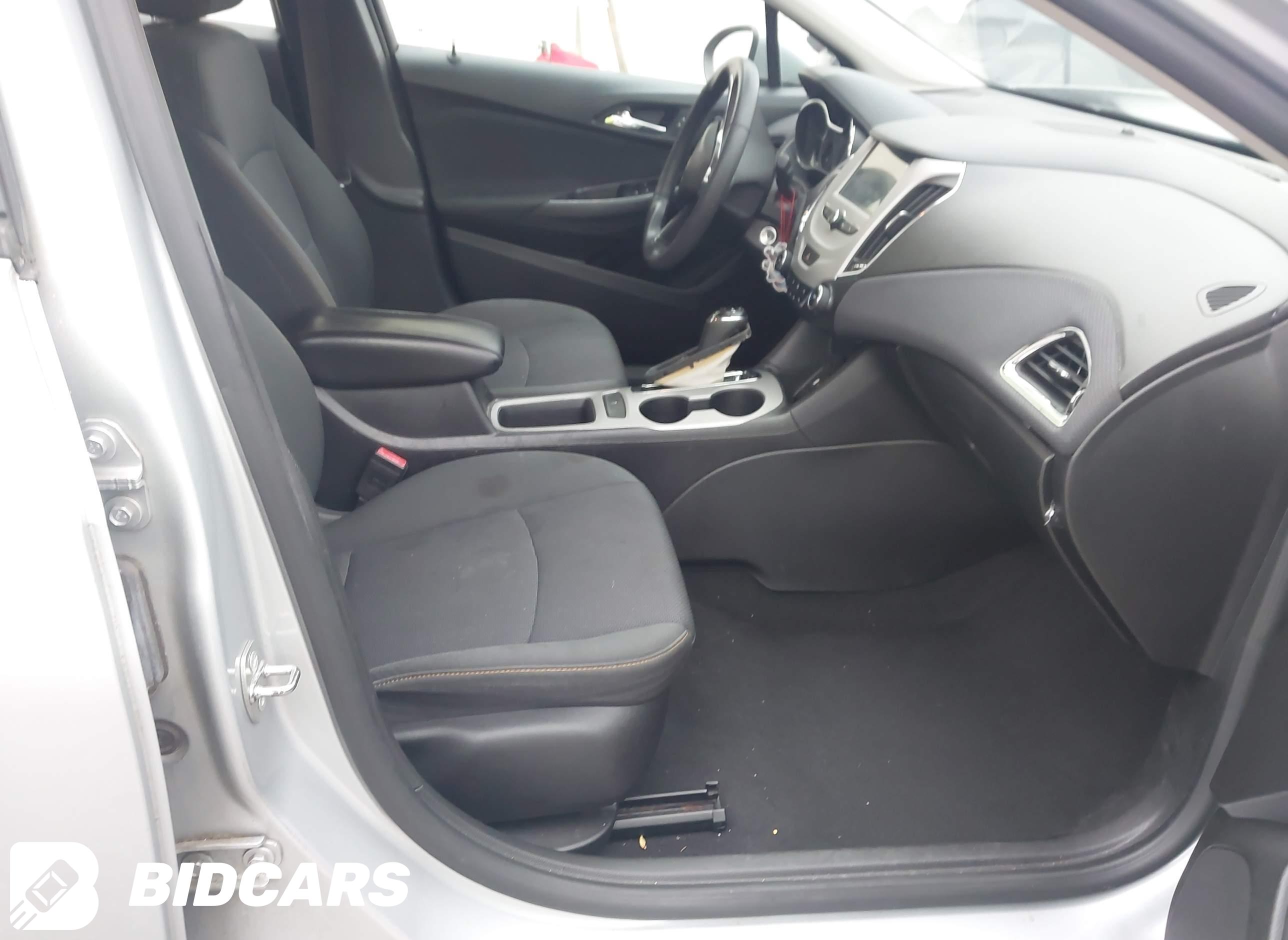 2017 Chevrolet Cruze, Ls Auto