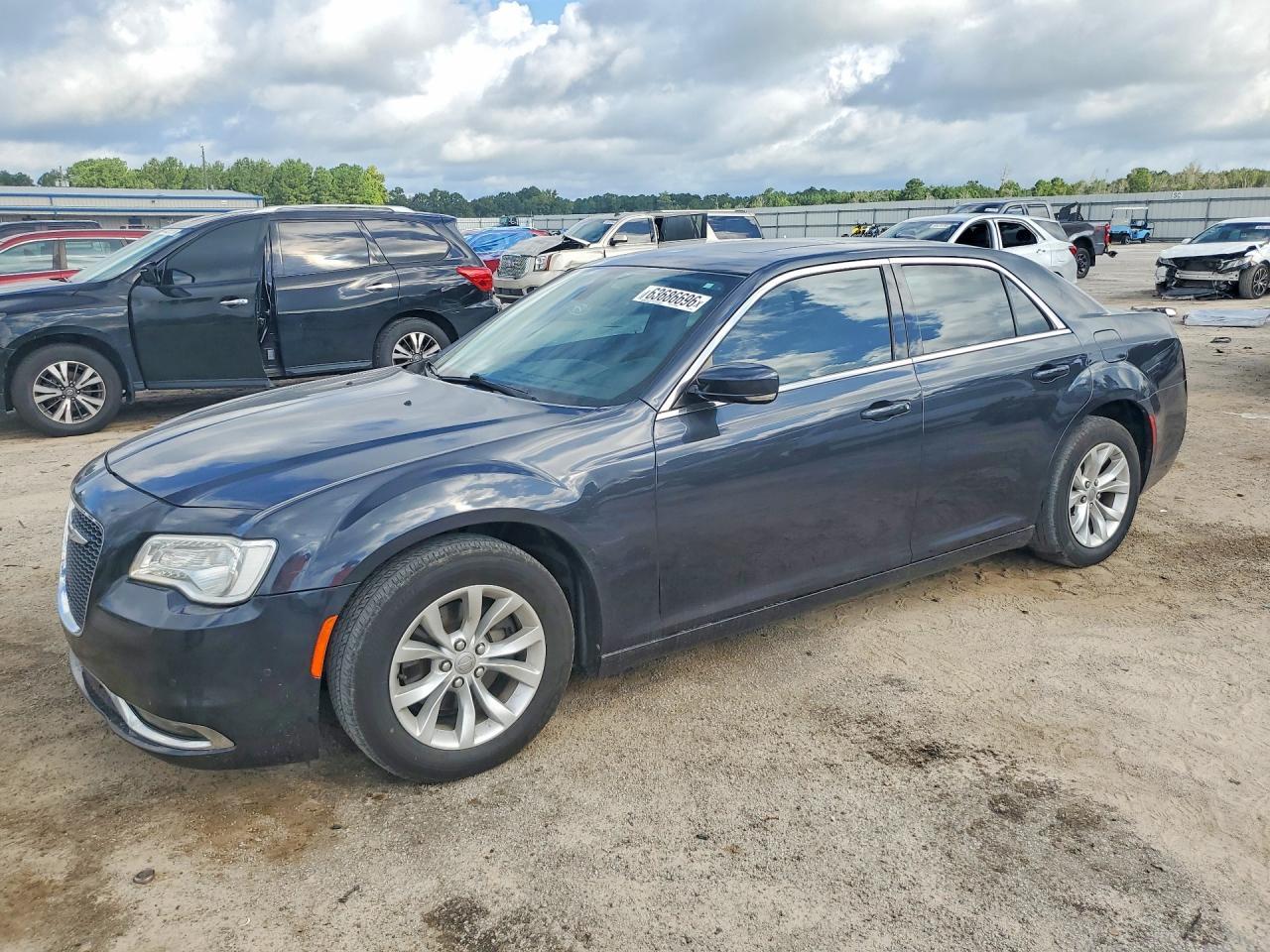 2016 Chrysler 300, Limited