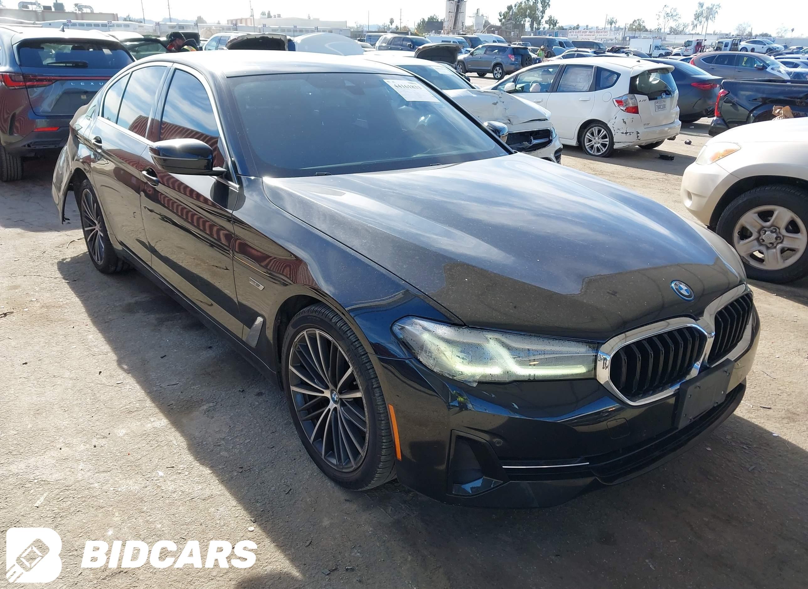 2022 BMW 5 Series, 530E