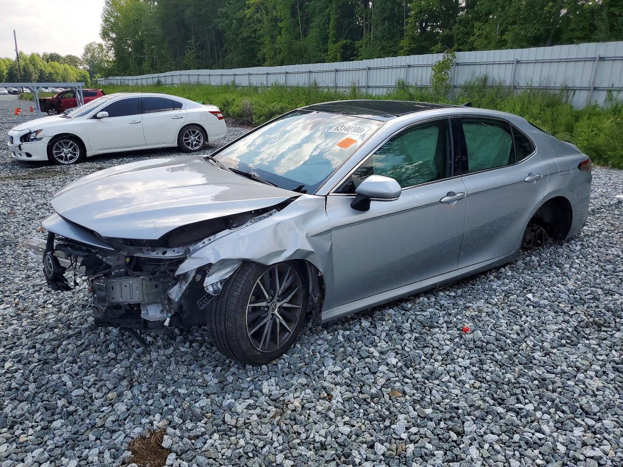 2021 Toyota Camry, Xle