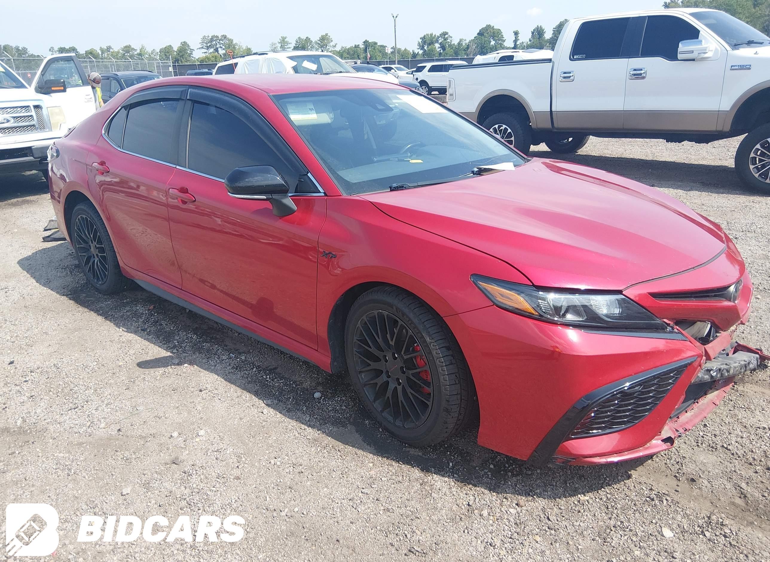 2022 Toyota Camry, SE