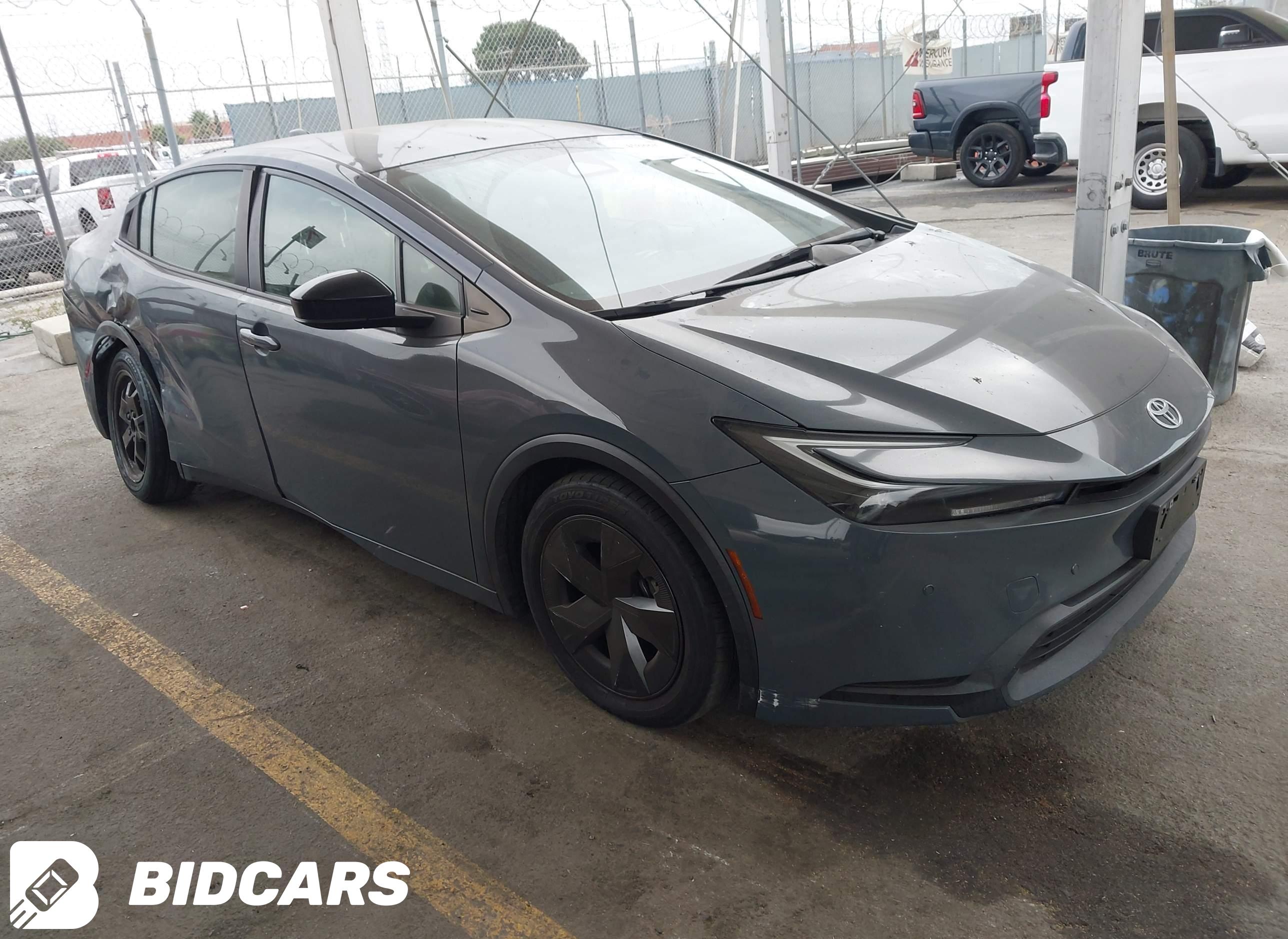 2024 Toyota Prius, LE