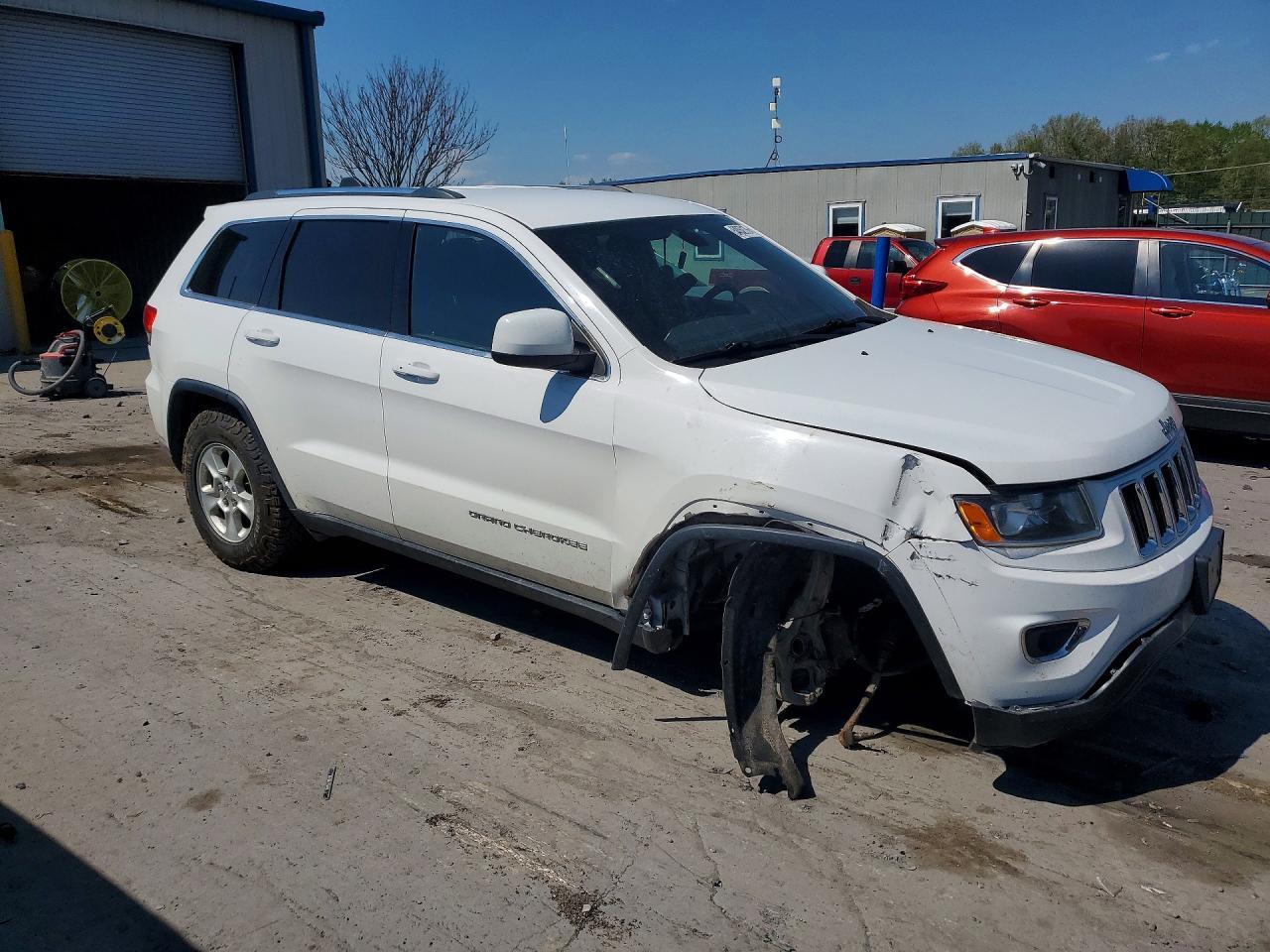 2016 Jeep Grand Cherokee, Laredo