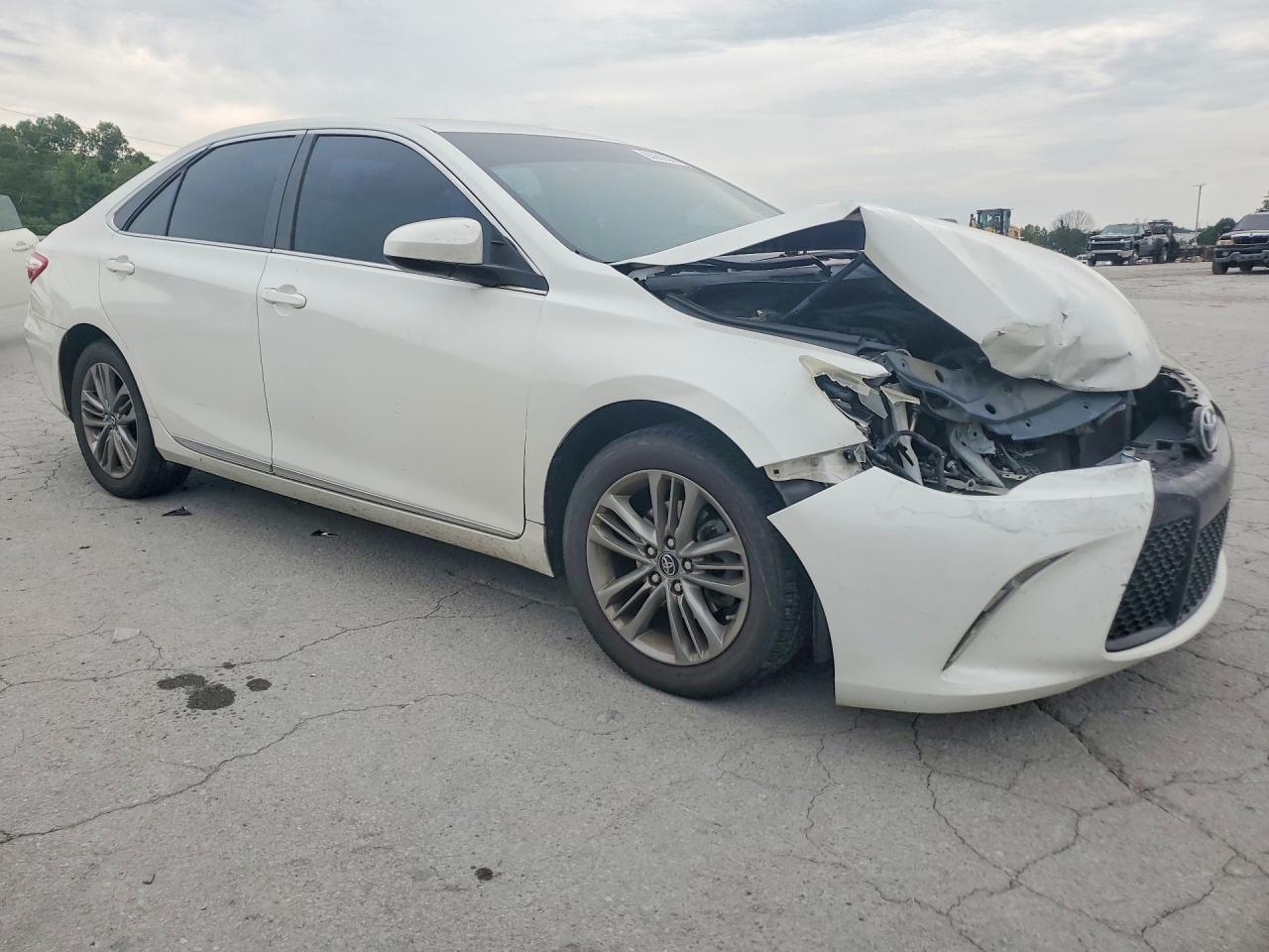 2017 Toyota Camry, SE