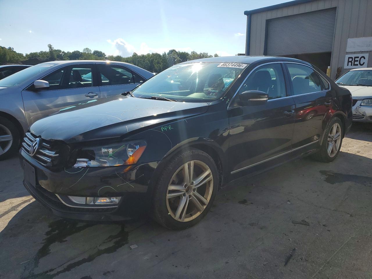 2015 Volkswagen Passat, SE