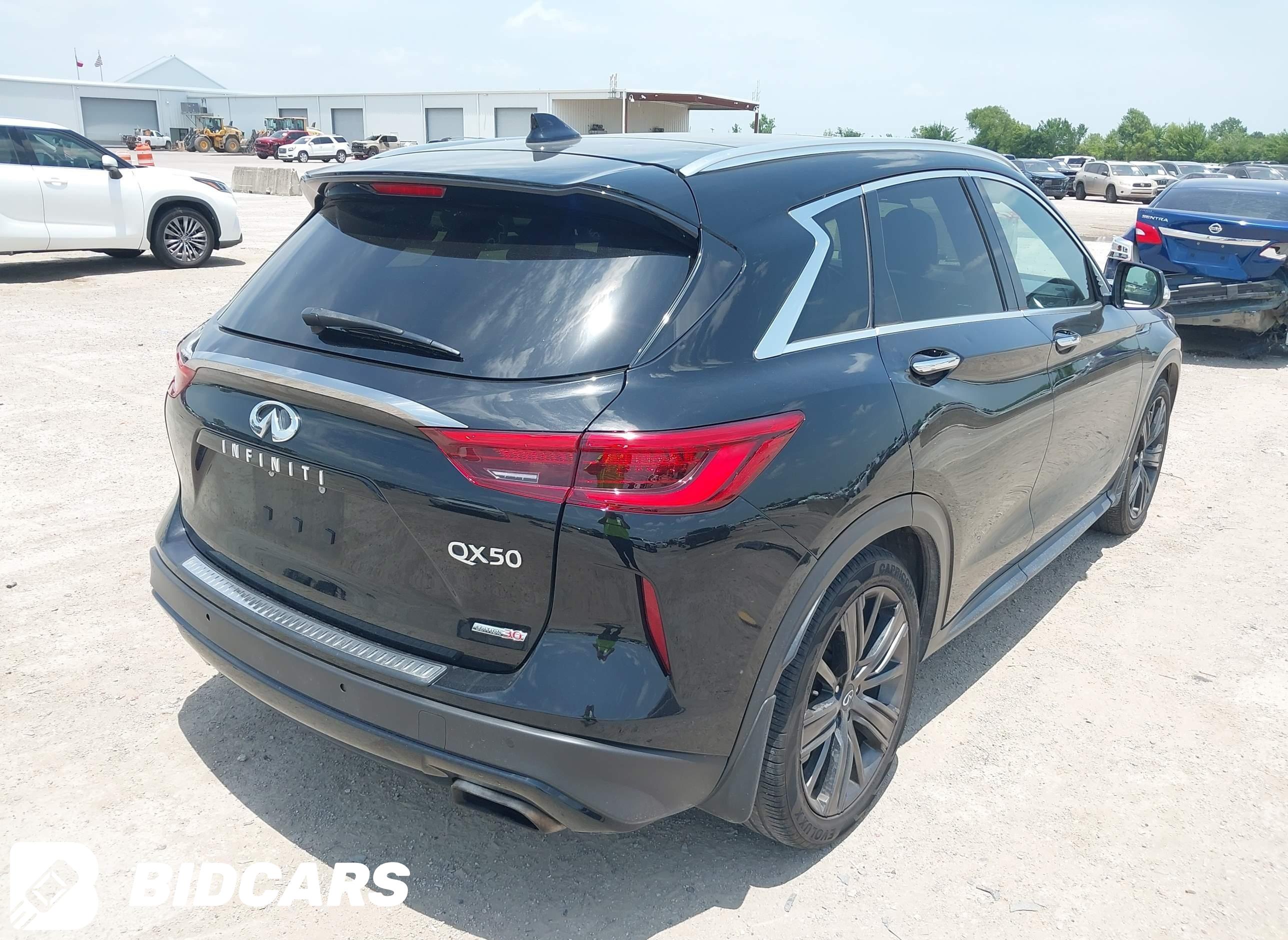 2020 Infiniti QX50, Essential