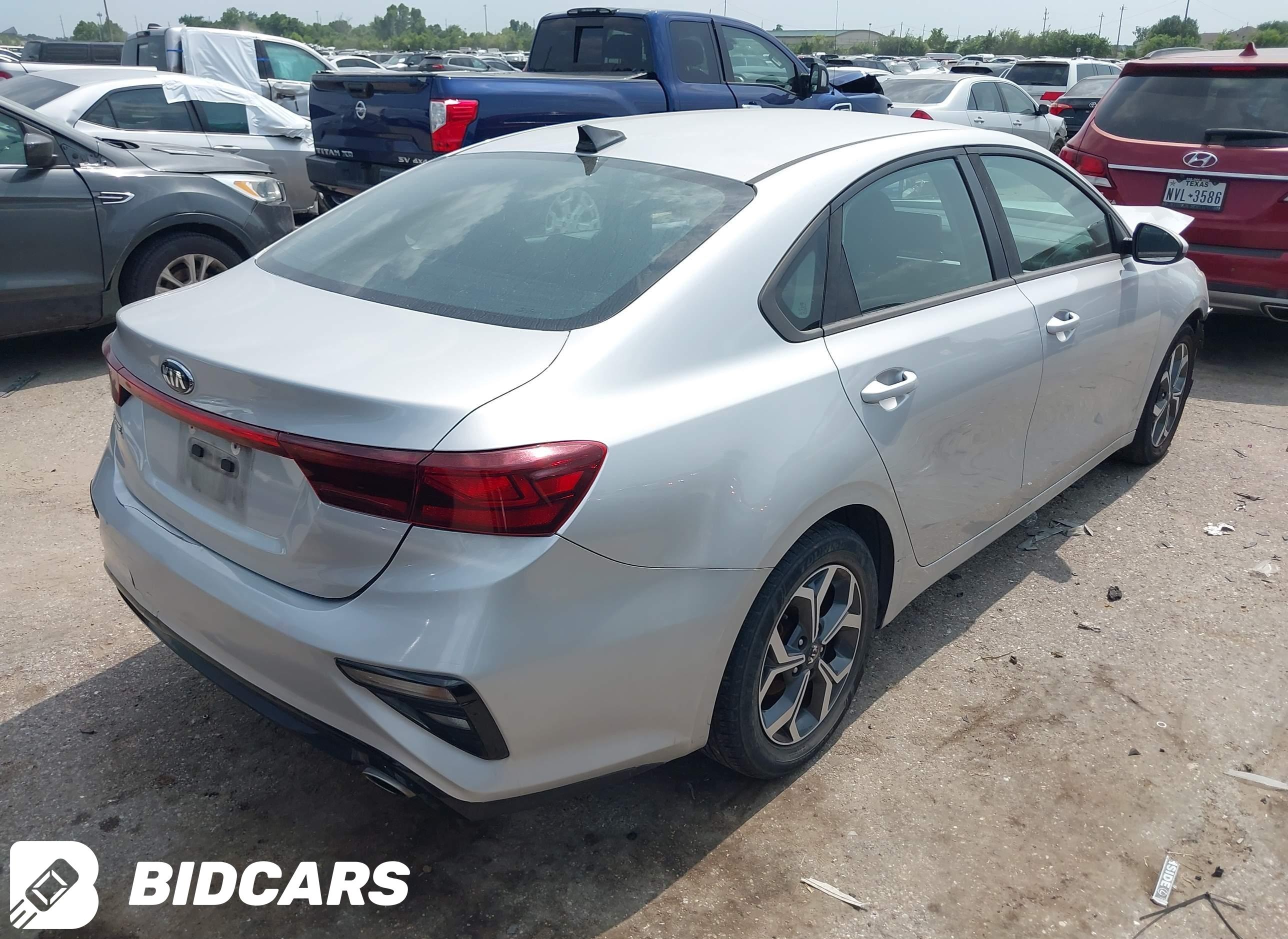 2019 KIA Forte, Lxs