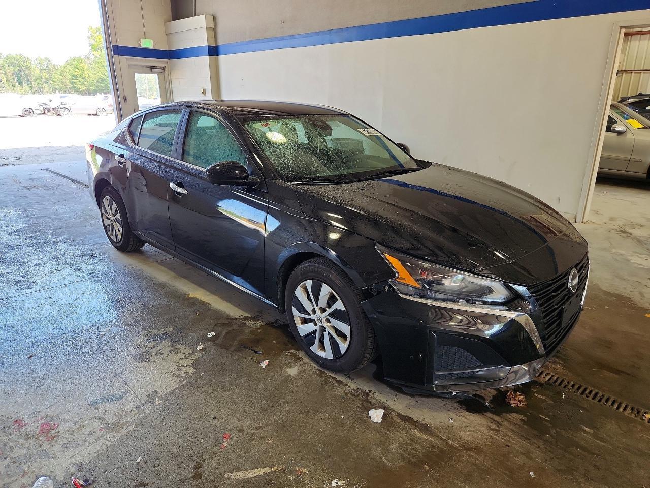 2023 Nissan Altima, S