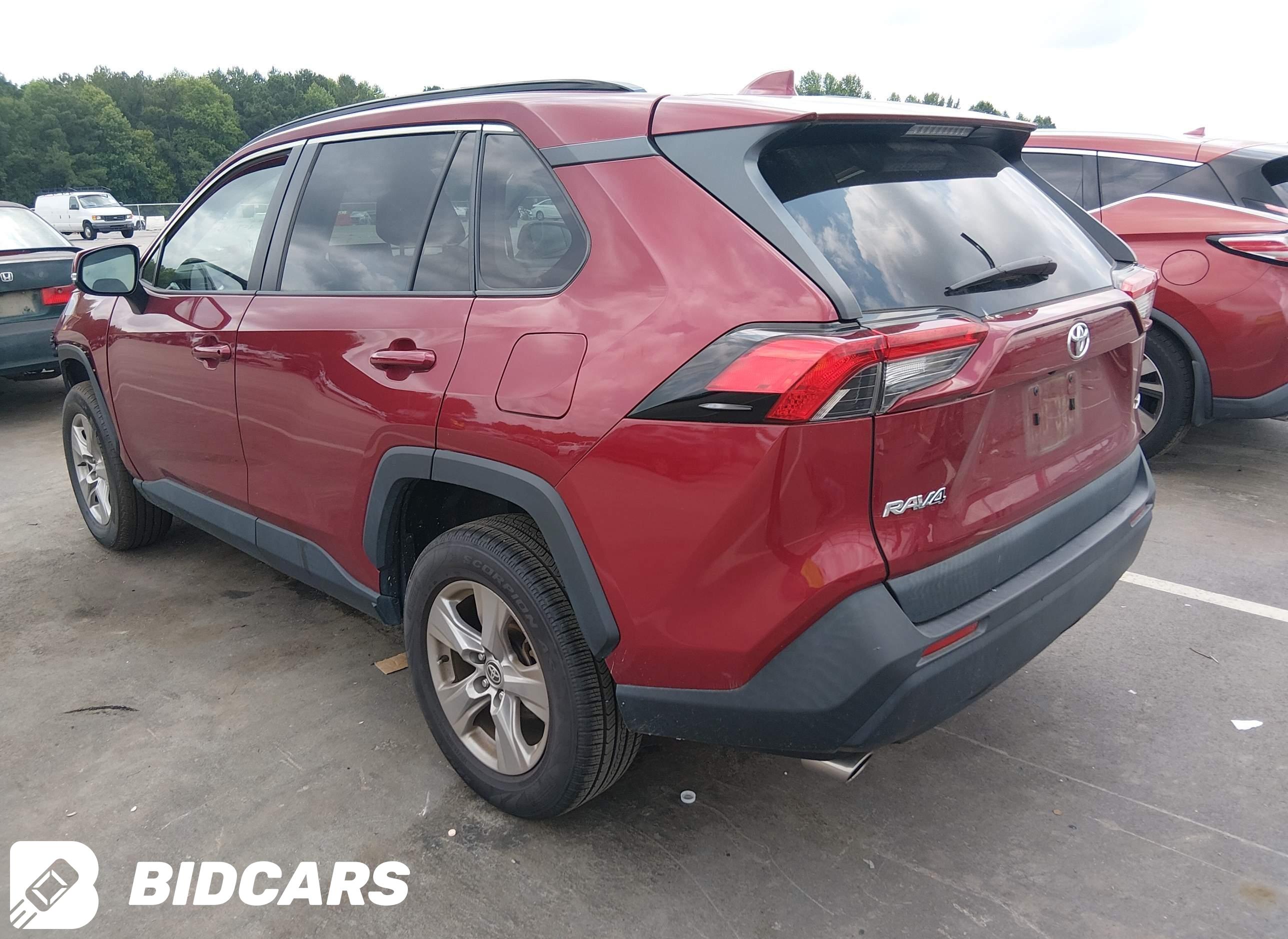 2022 Toyota RAV4, Xle