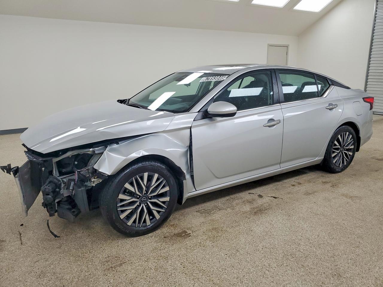 2024 Nissan Altima, SV
