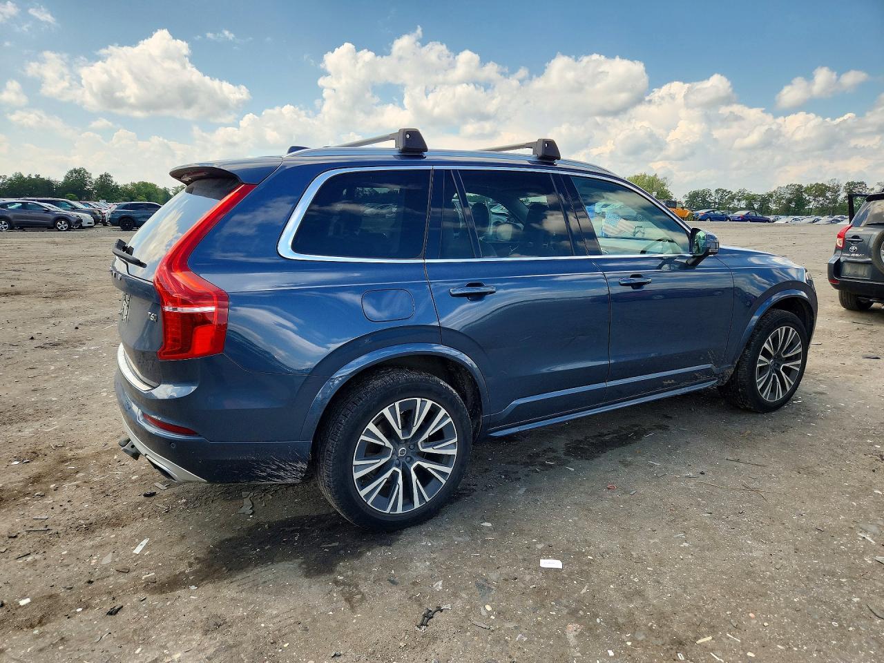 2021 Volvo XC90, T6 Momentum