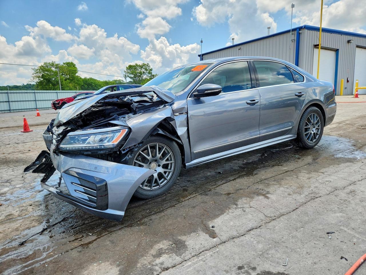 2019 Volkswagen Passat, Se R-...