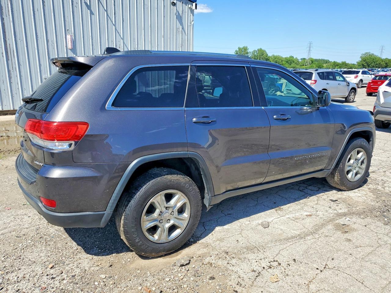 2017 Jeep Grand Cherokee, Laredo