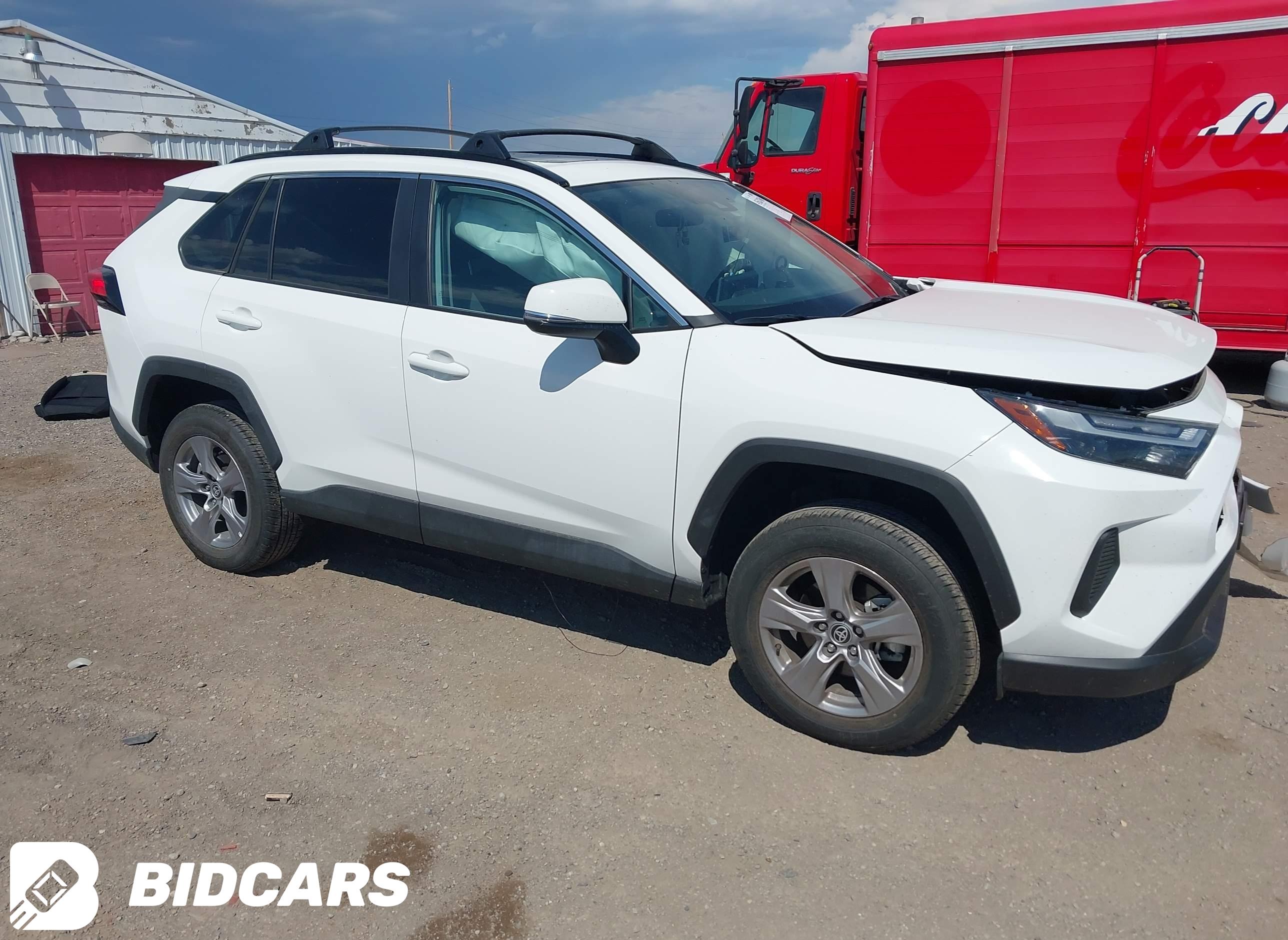 2025 Toyota RAV4, Xle