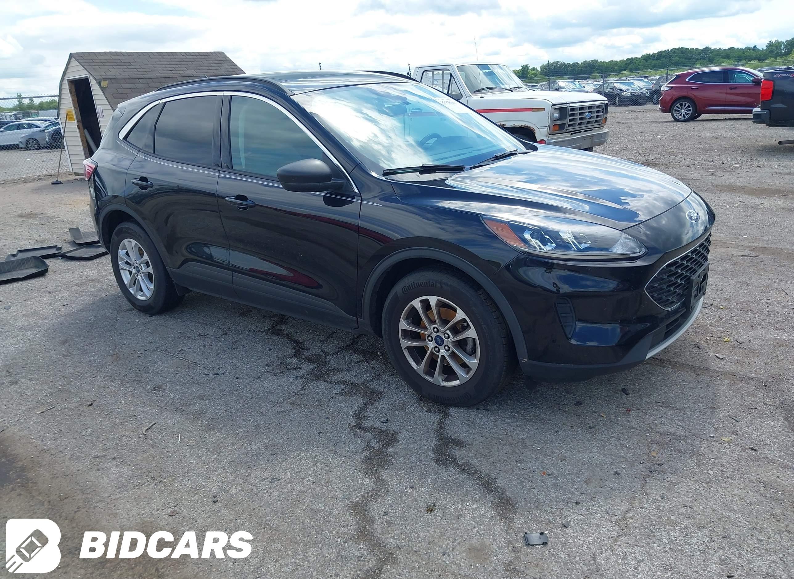 2022 Ford Escape, SE