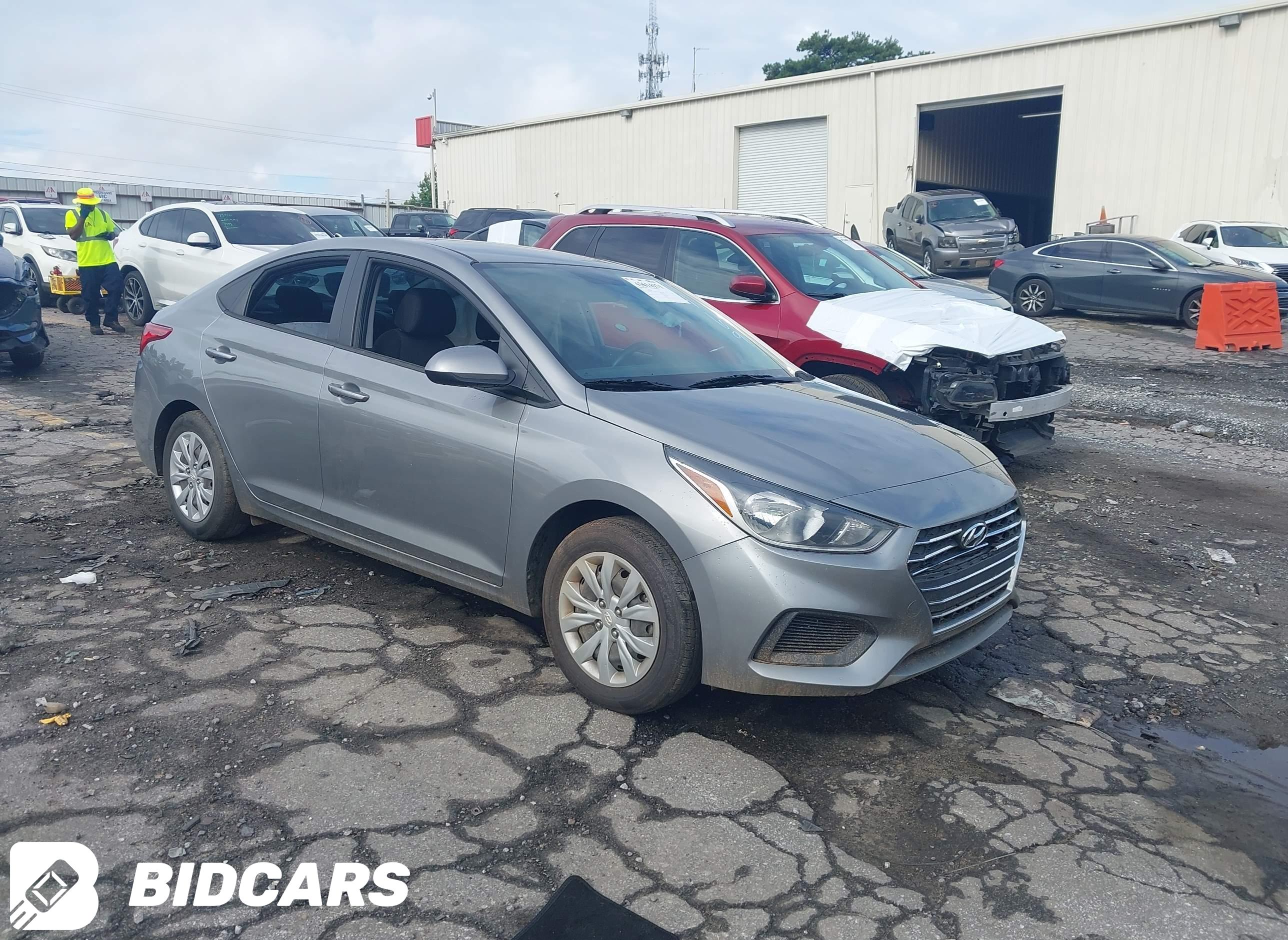 2022 Hyundai Accent, SE