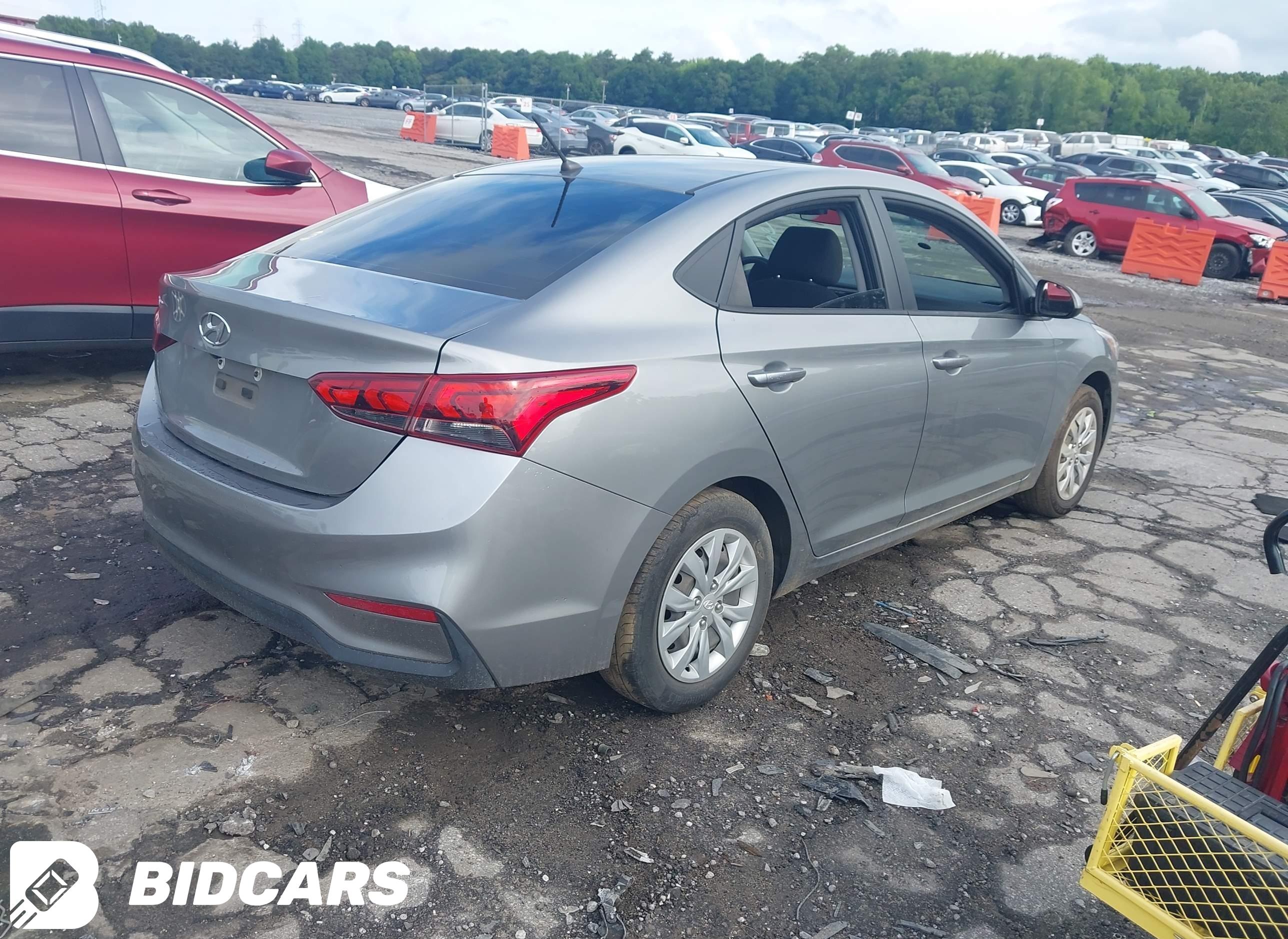 2022 Hyundai Accent, SE