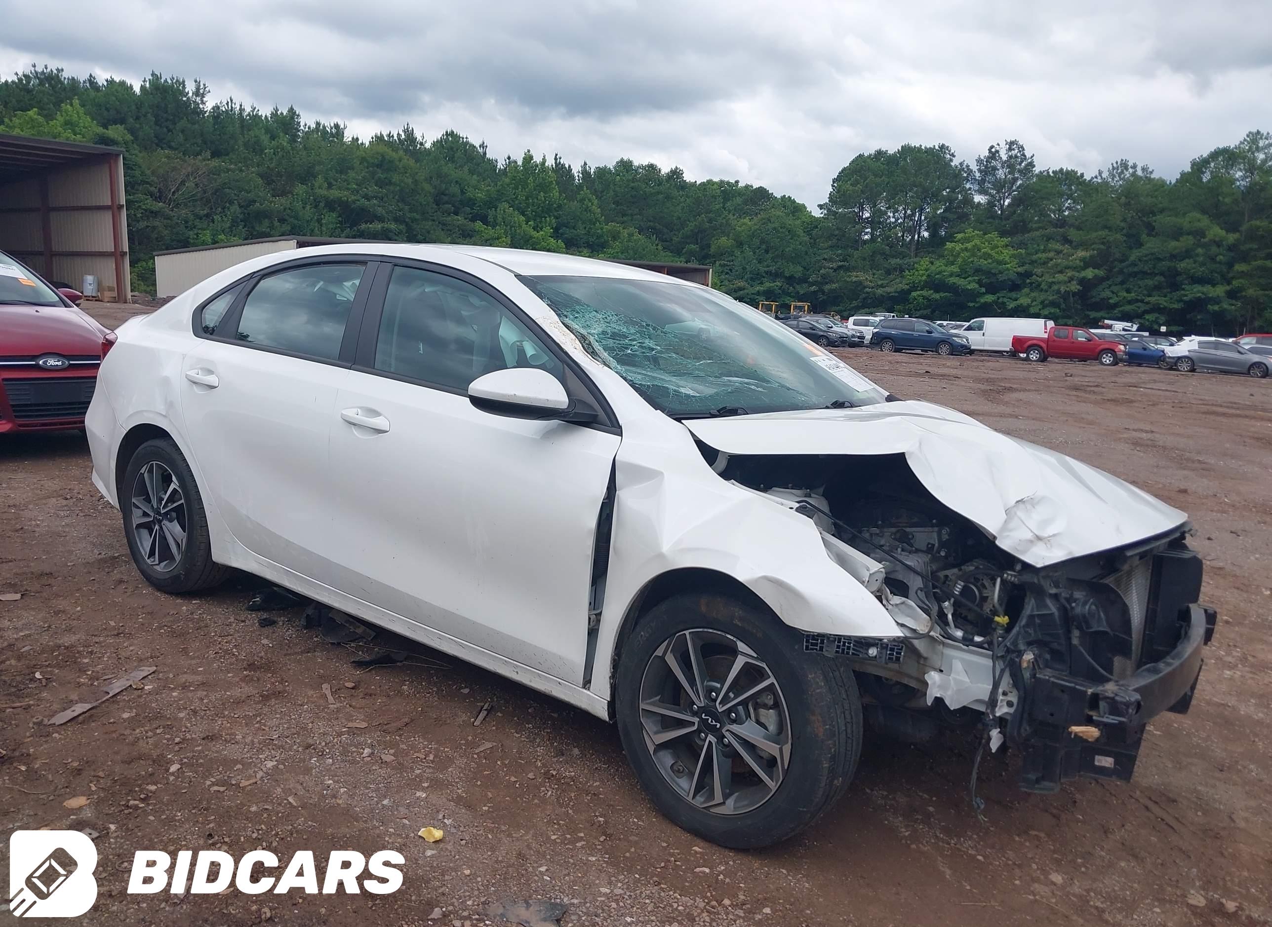 2023 KIA Forte, Lxs