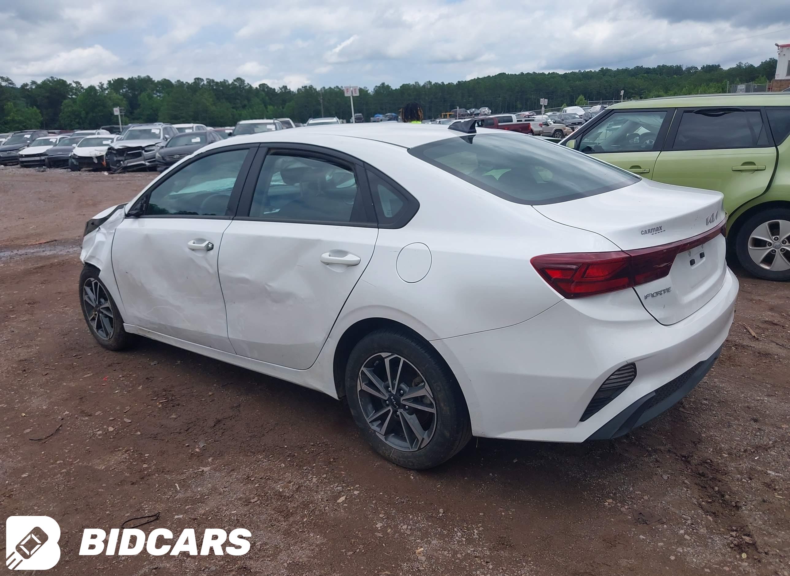 2023 KIA Forte, Lxs