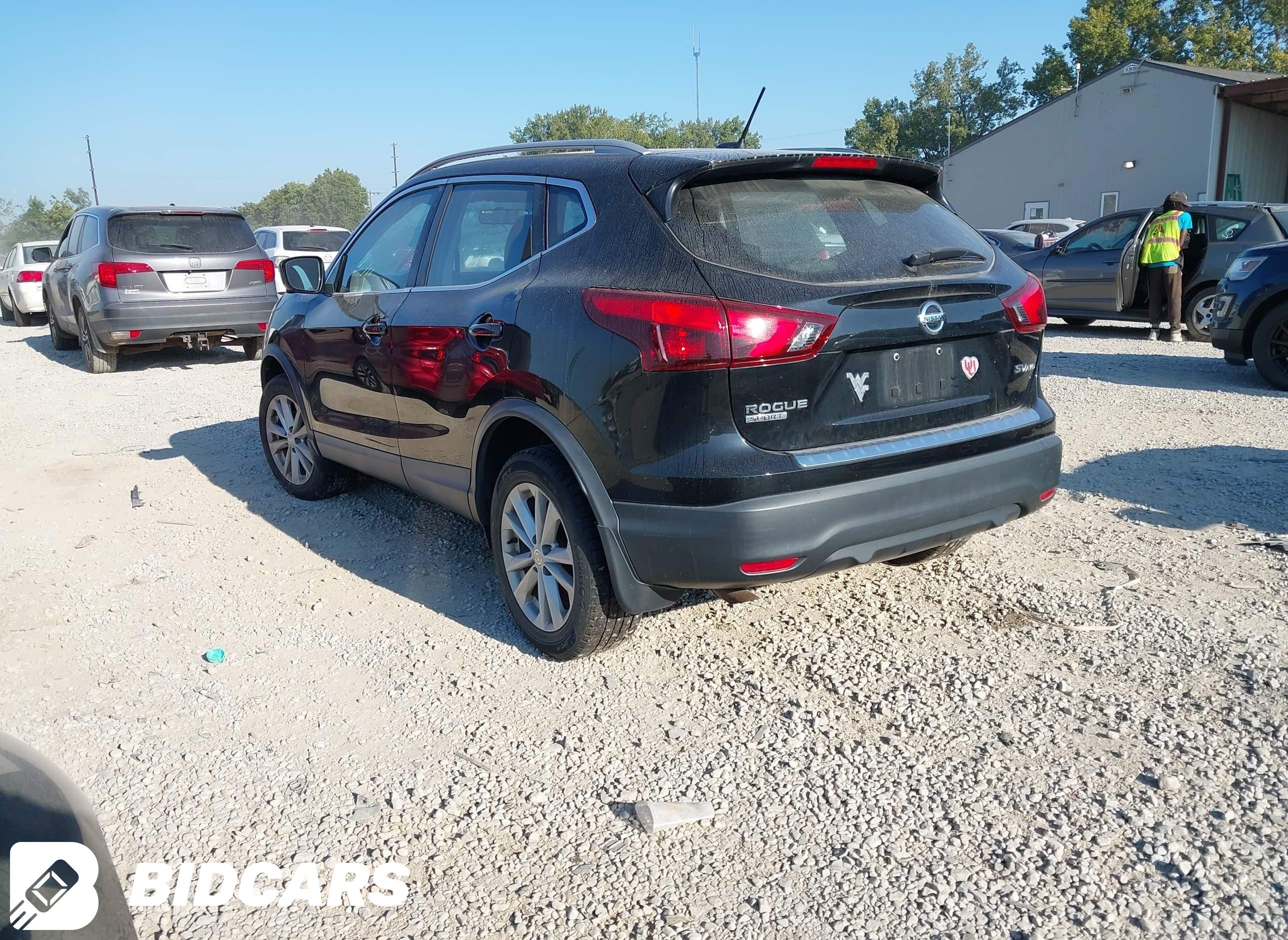 2017 Nissan Rogue, Sport SV