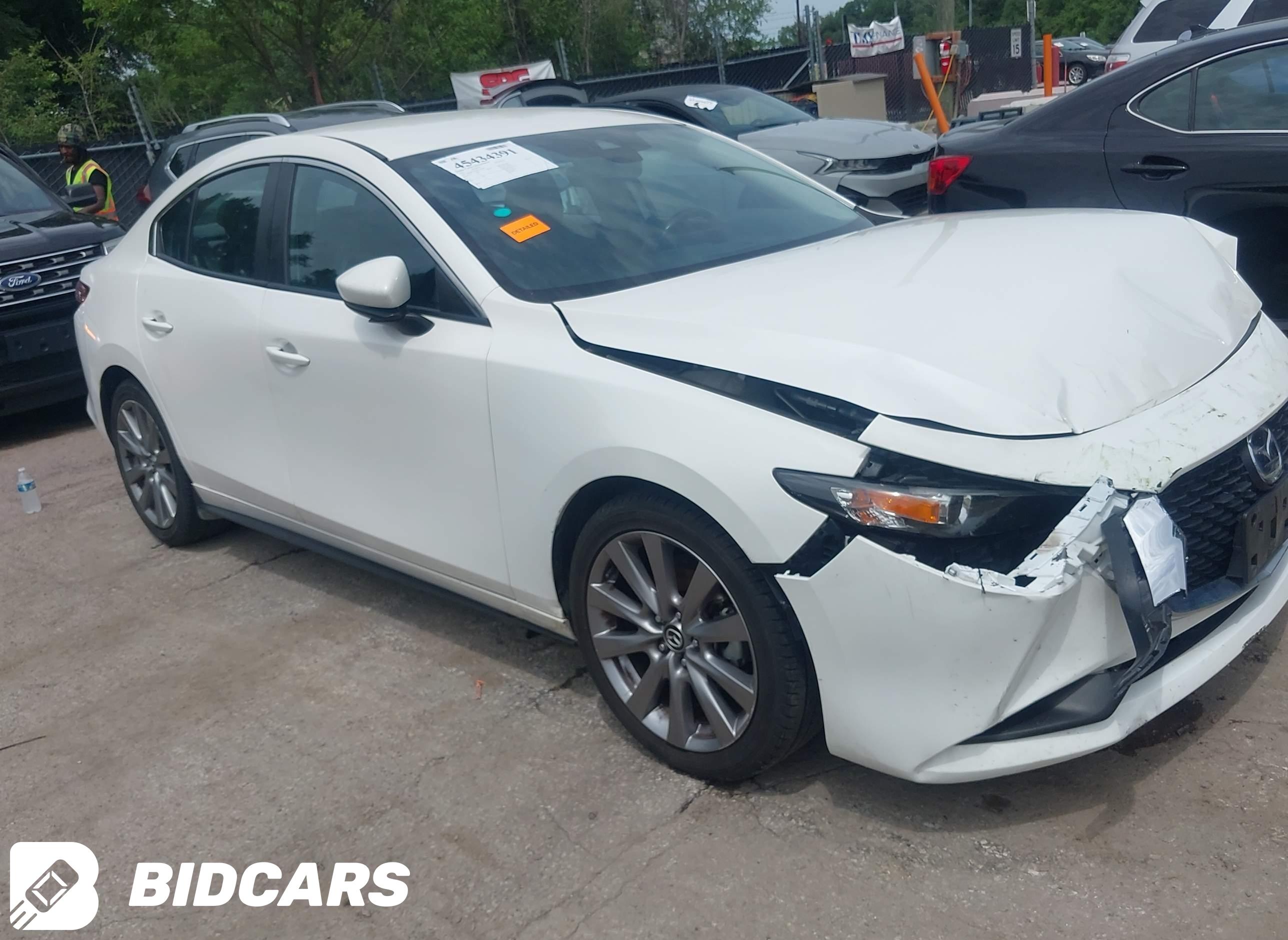 2021 Mazda 3, Select